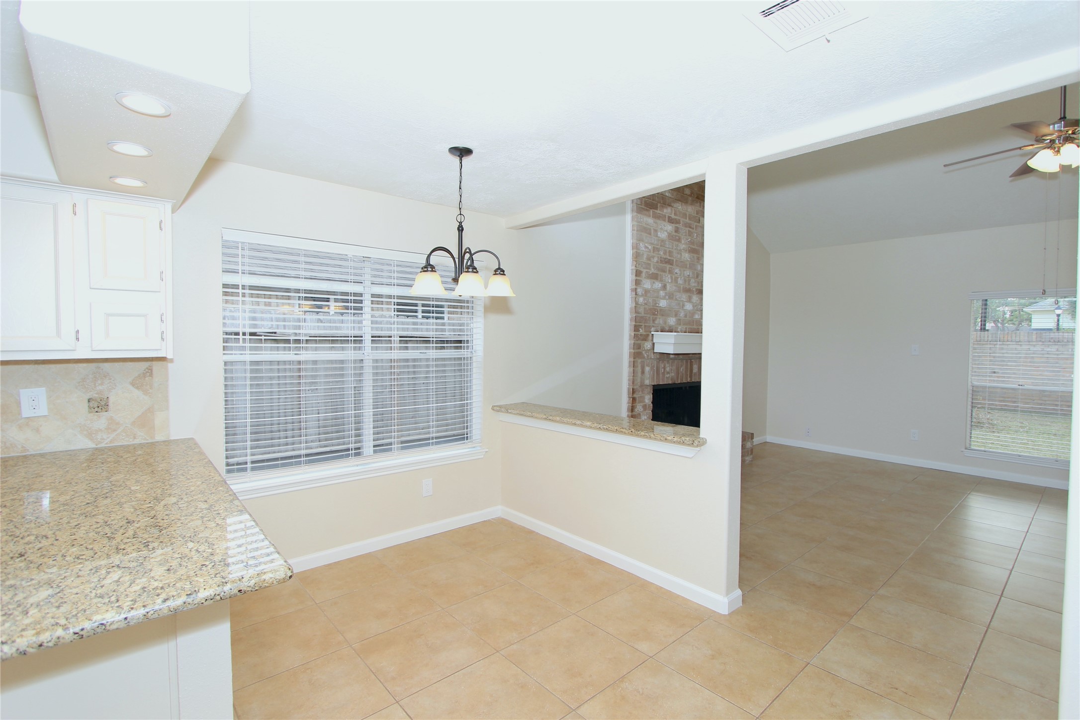 2731 Colony Drive Property Photo 8