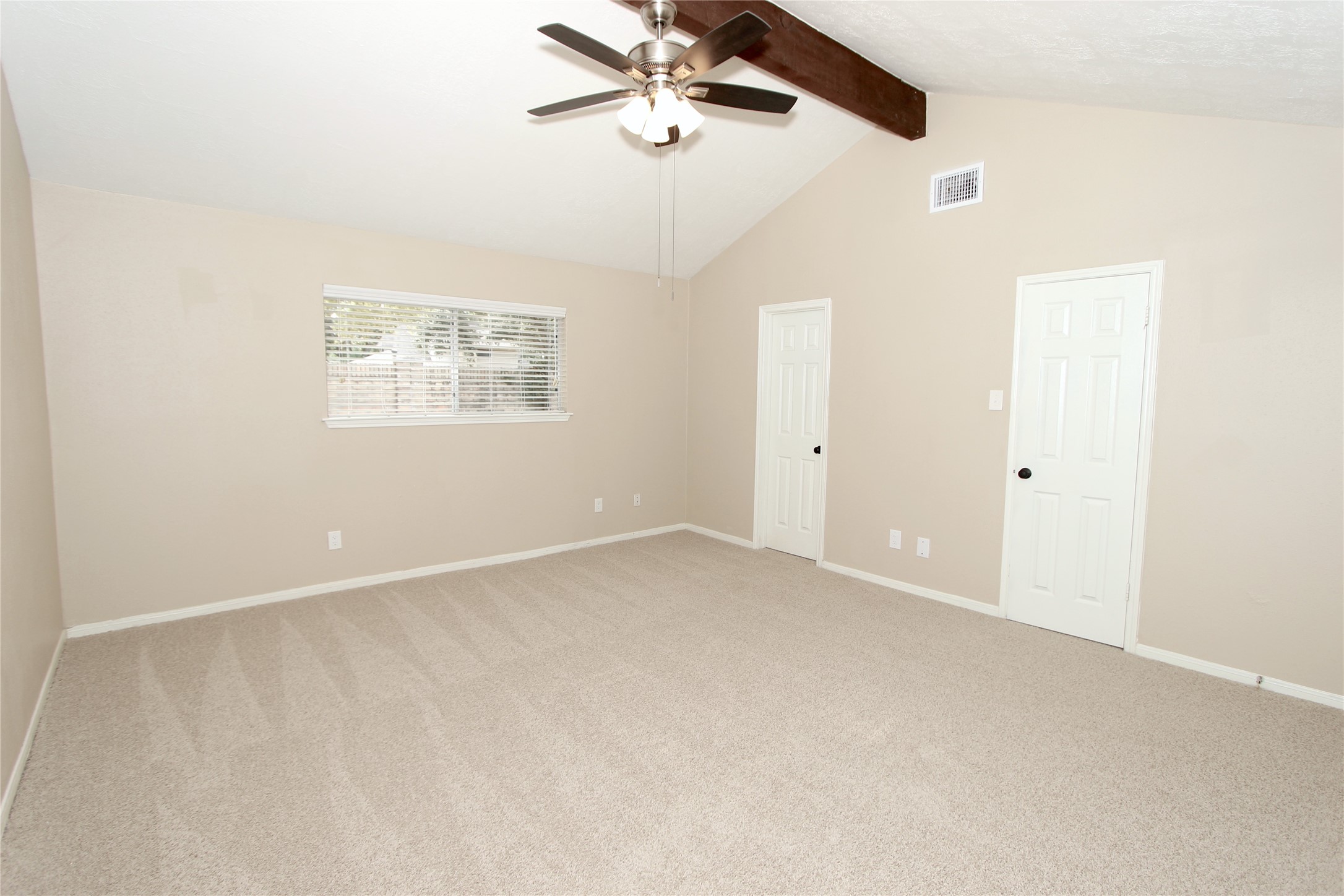 2731 Colony Drive Property Photo 9