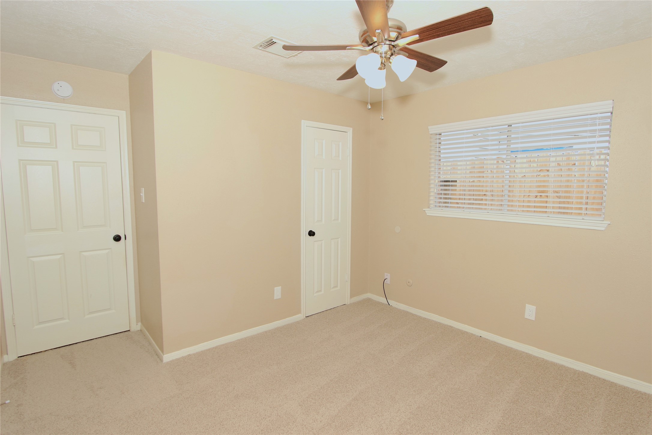 2731 Colony Drive Property Photo 14