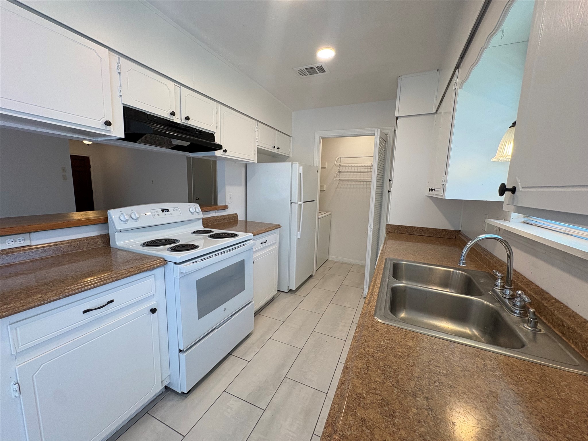 2502 Marble Falls Drive Property Photo 10