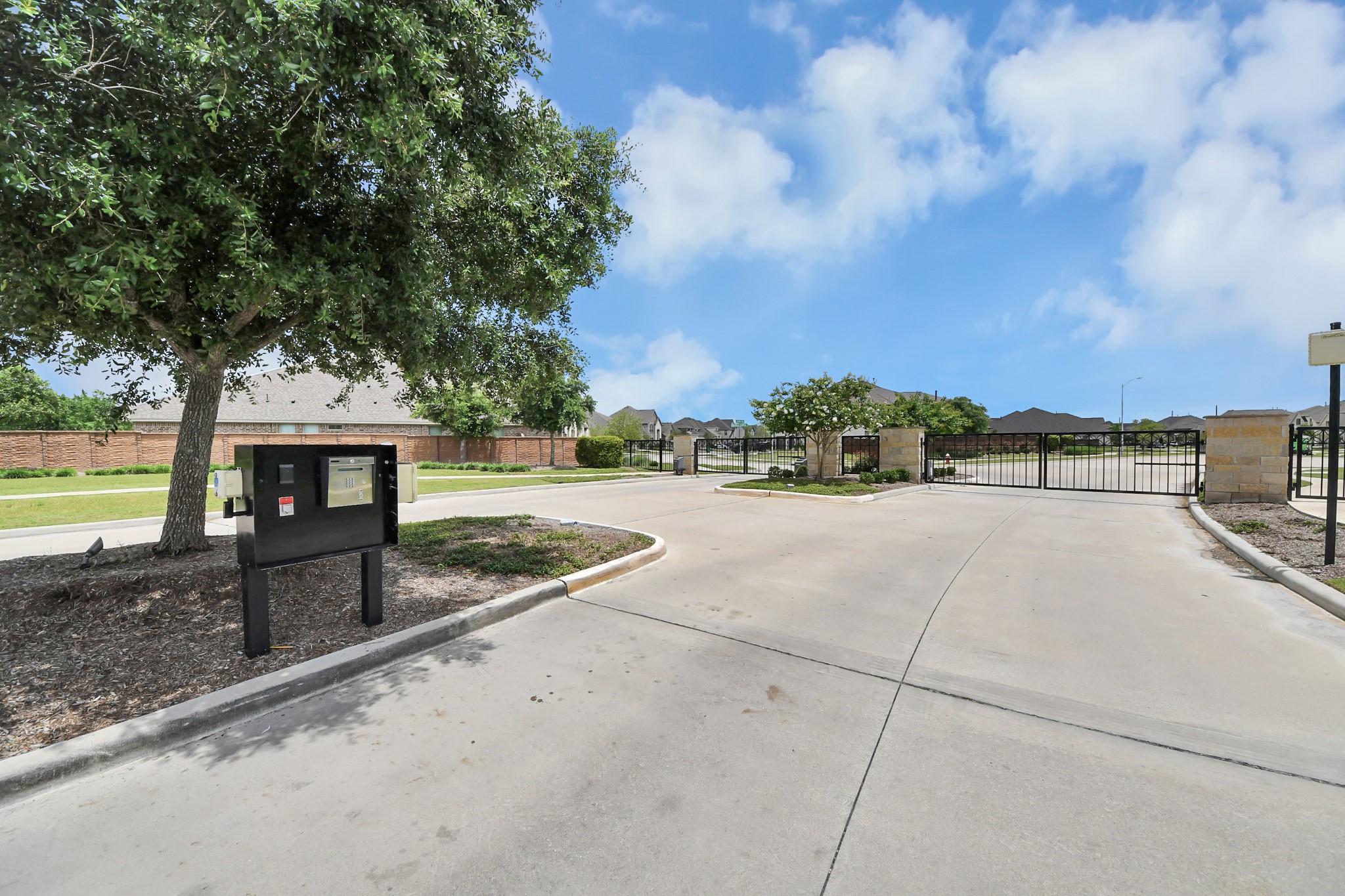 9811 Magnolia Estates Lane Property Photo 36