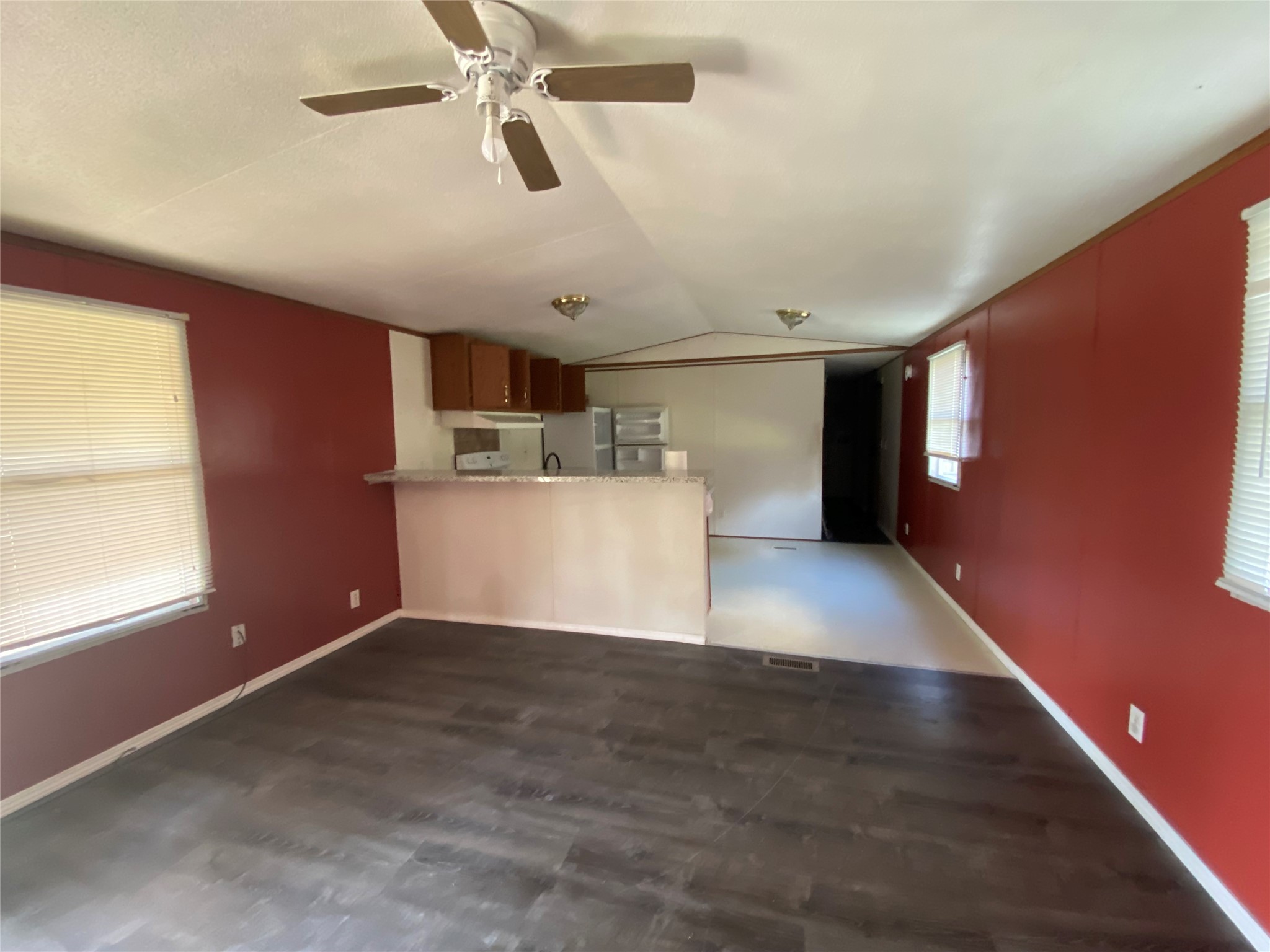 990 Fm 247 Road A Property Photo 3