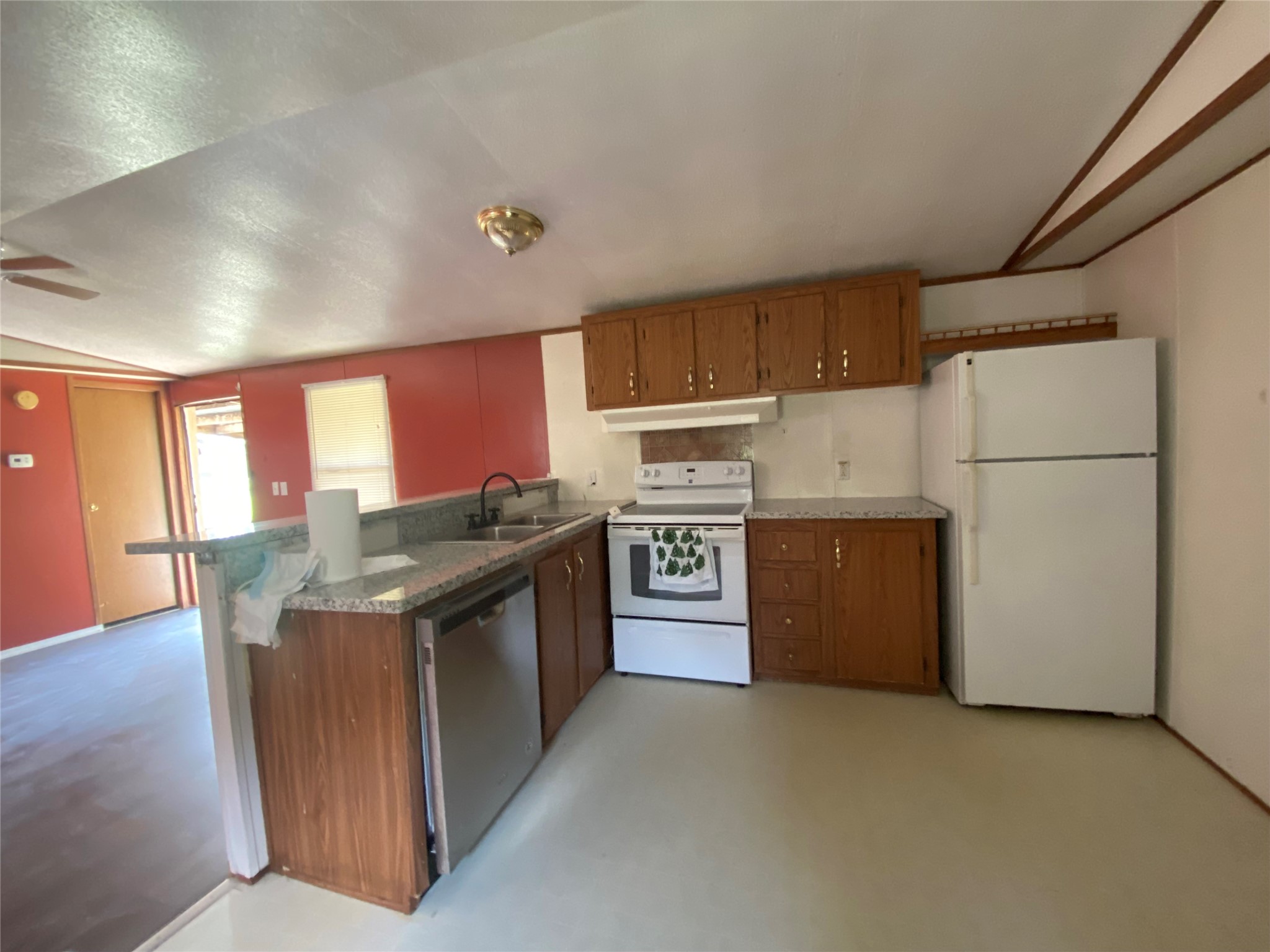 990 Fm 247 Road A Property Photo 5