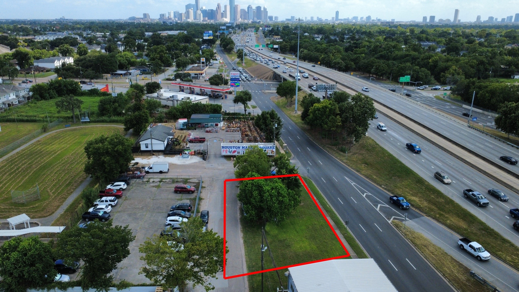 0 North Freeway Property Photo 4