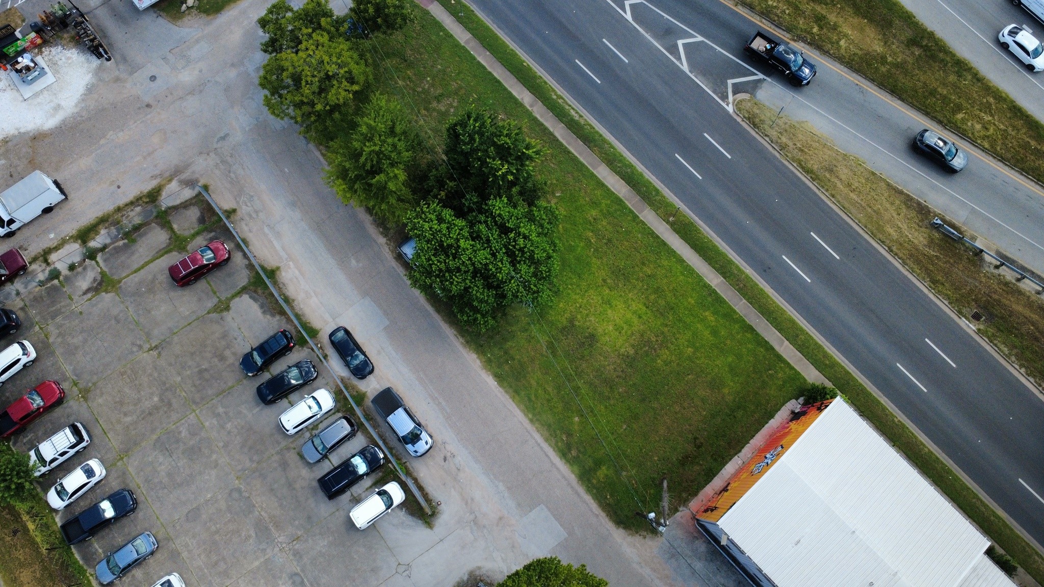 0 North Freeway Property Photo 8