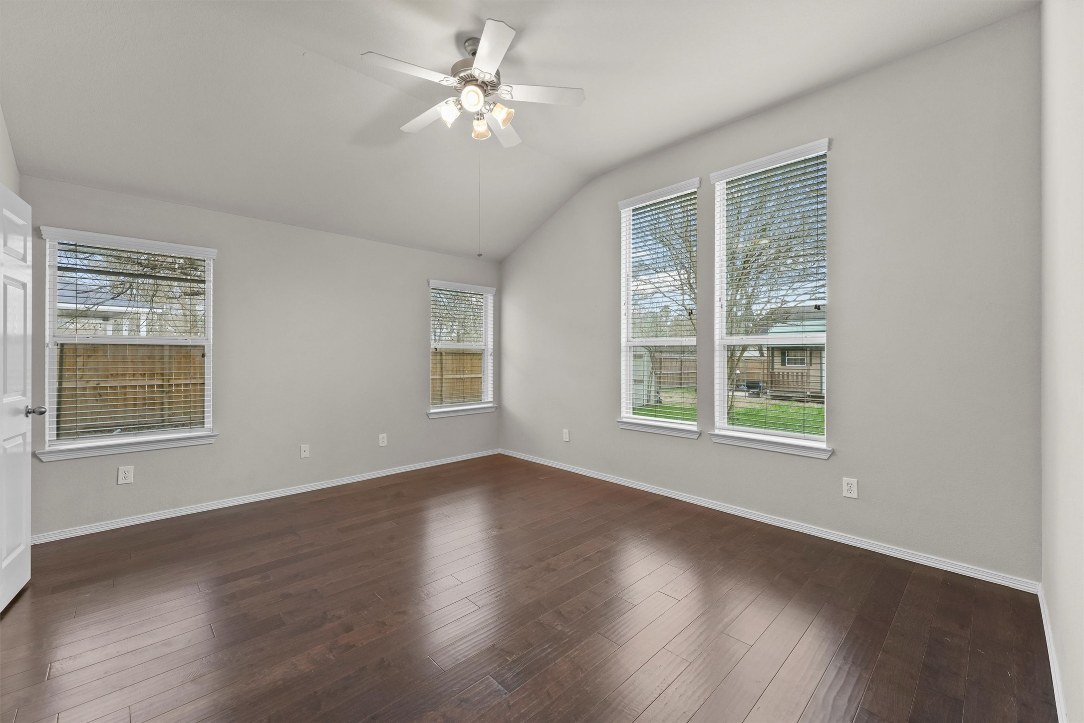26975 Sabinal Trail Property Photo 14