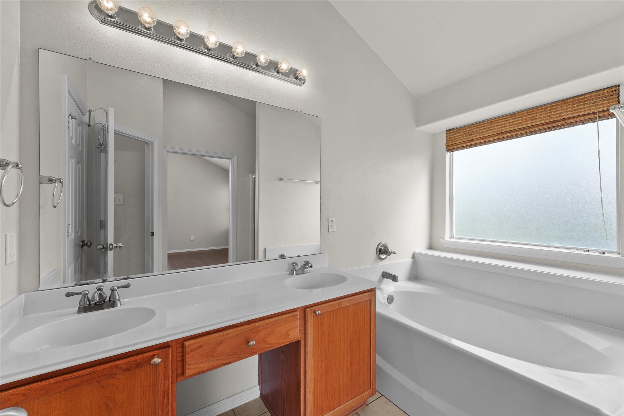 26975 Sabinal Trail Property Photo 15