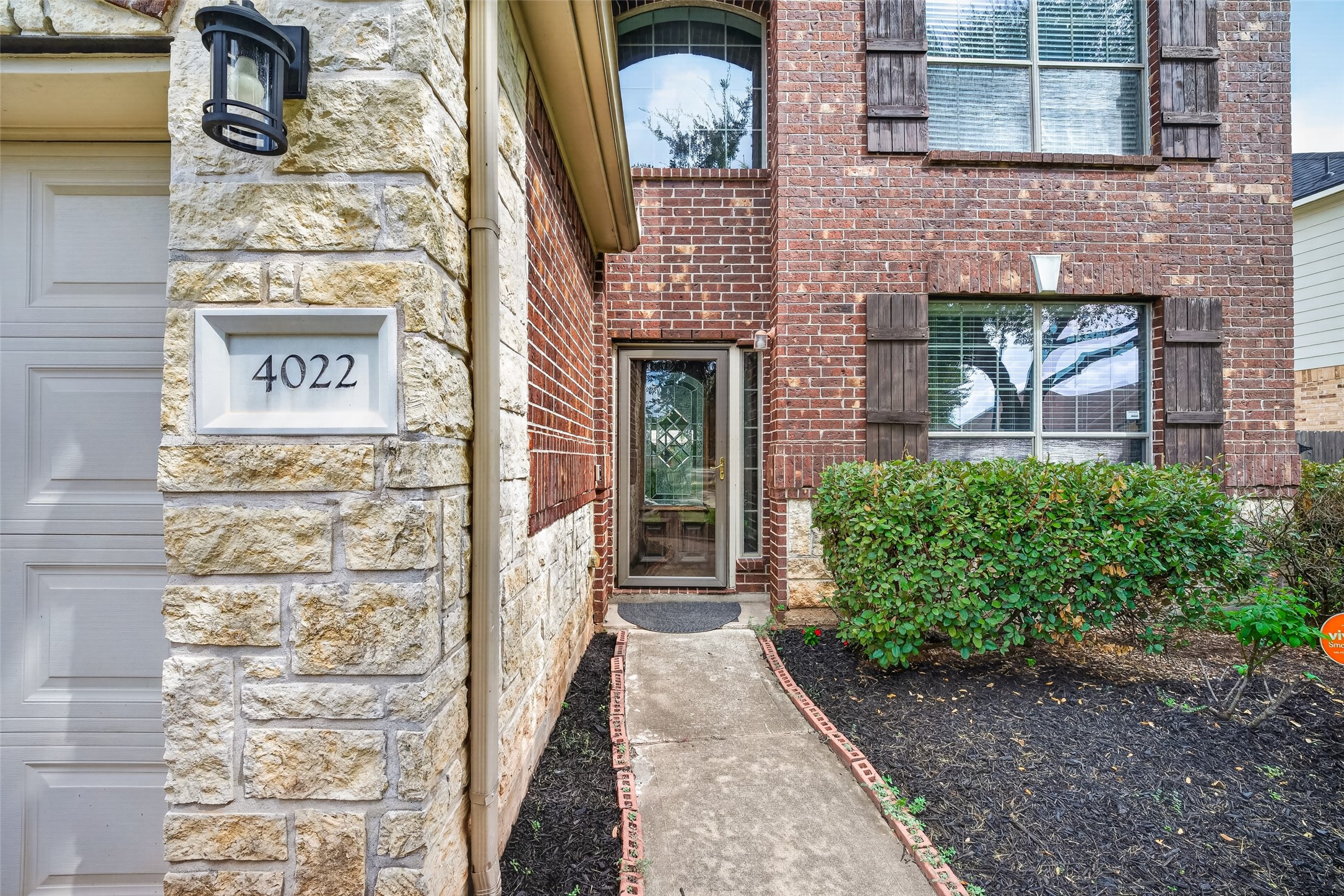 4022 Regal Stone Lane Property Photo 4