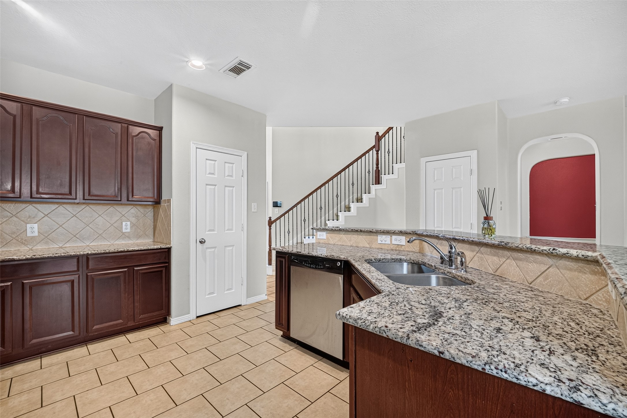 4022 Regal Stone Lane Property Photo 16
