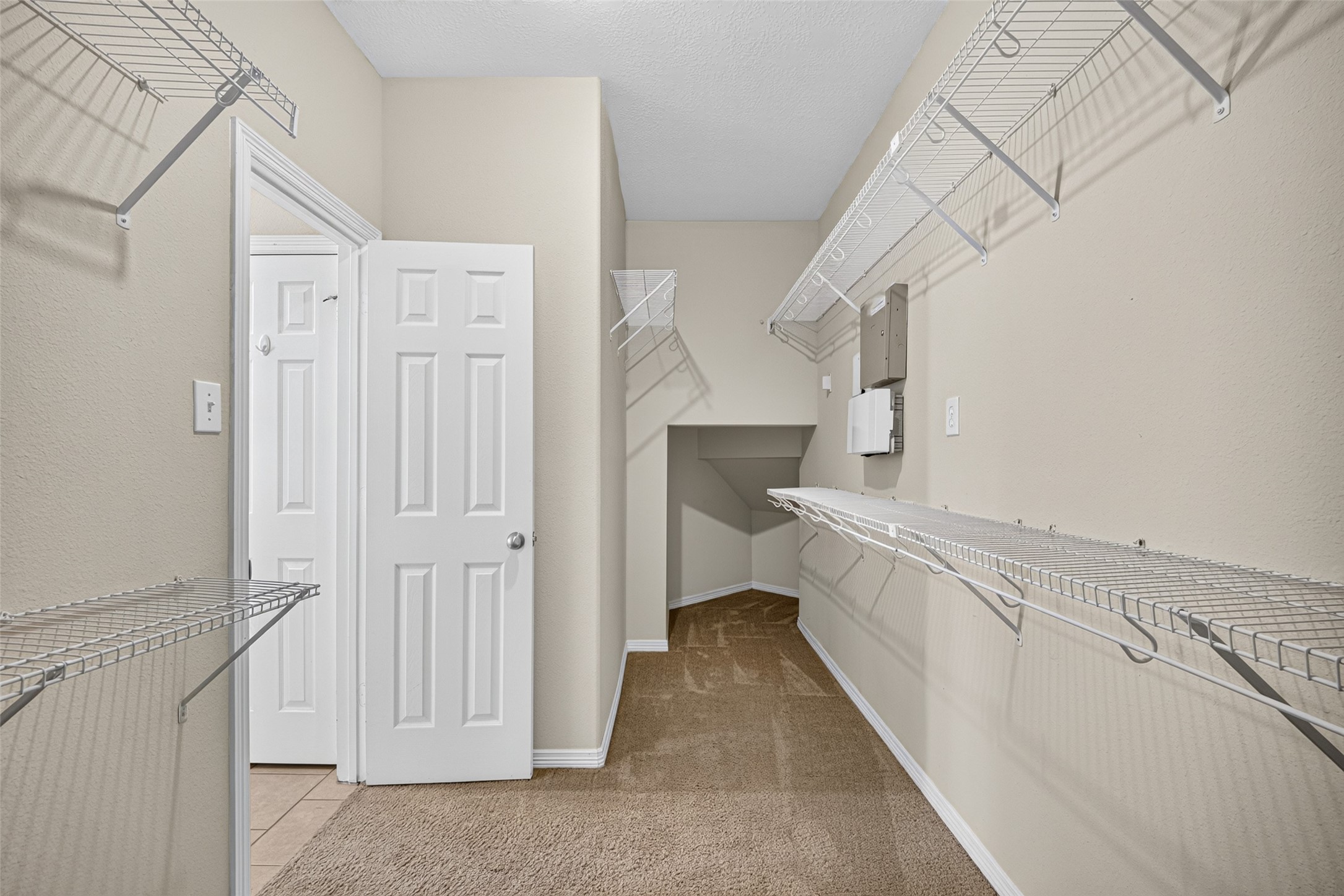 4022 Regal Stone Lane Property Photo 25
