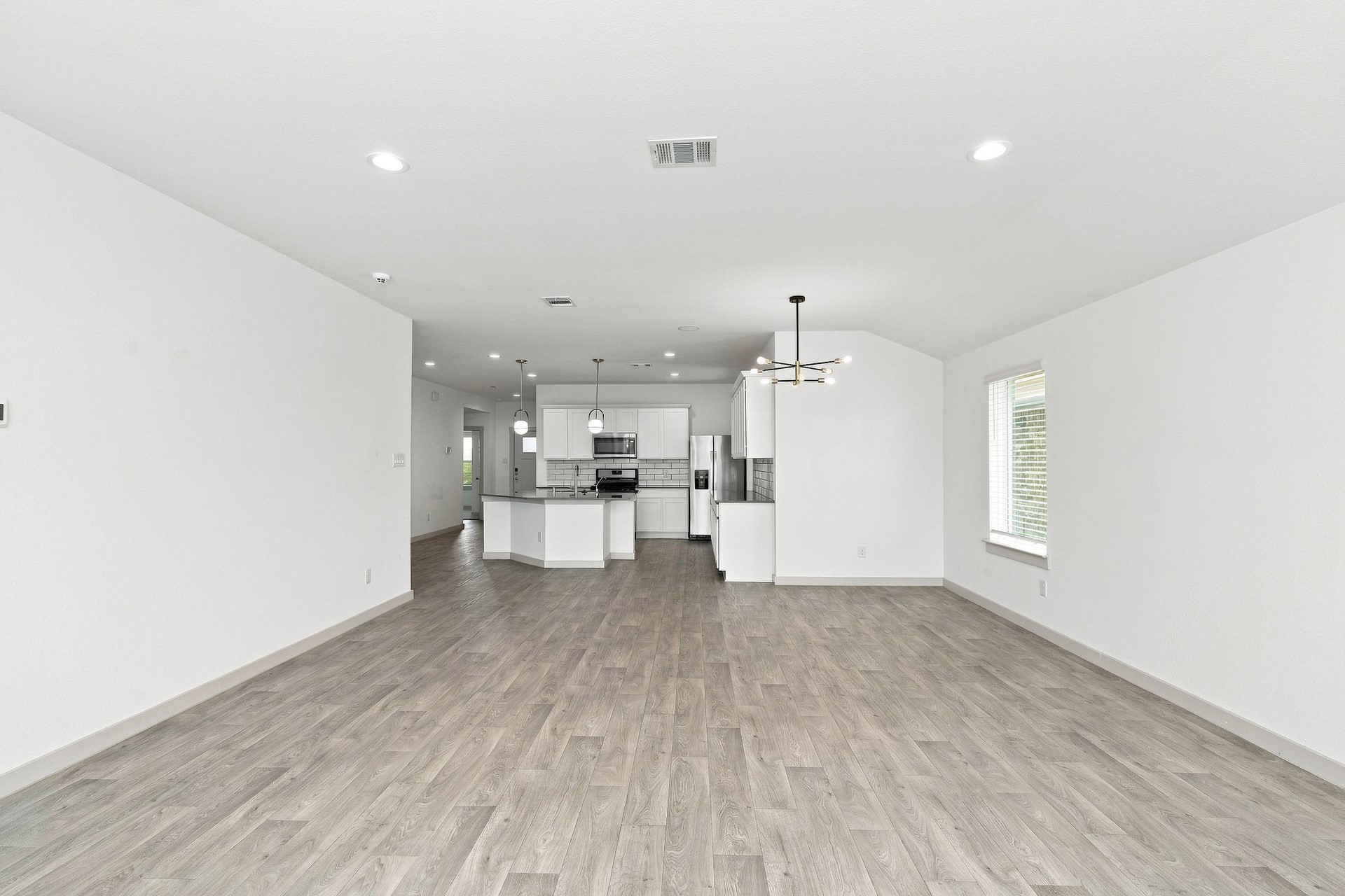 1826 Plantation Place Property Photo 3
