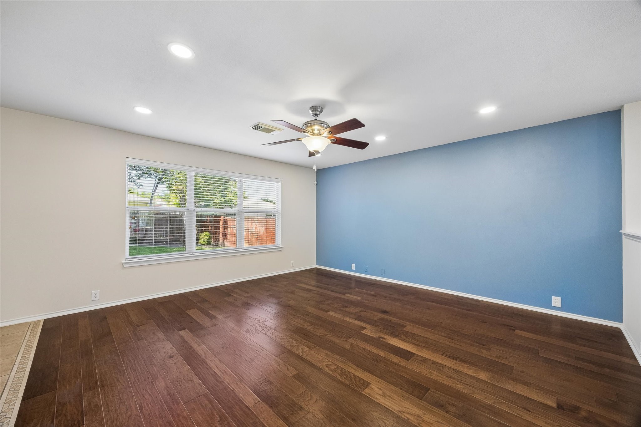 6607 Chasethorn Drive Property Photo 5
