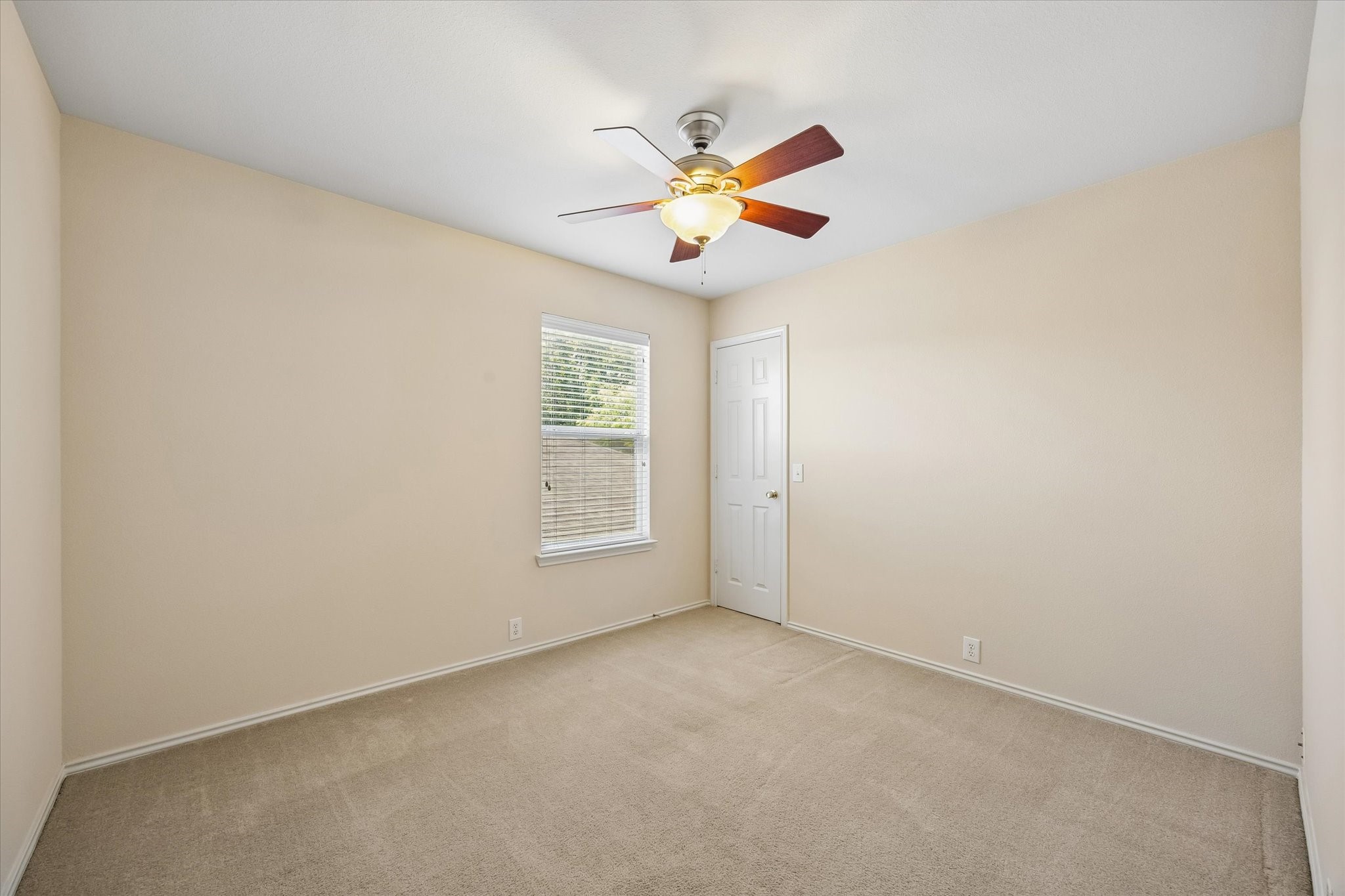 6607 Chasethorn Drive Property Photo 11