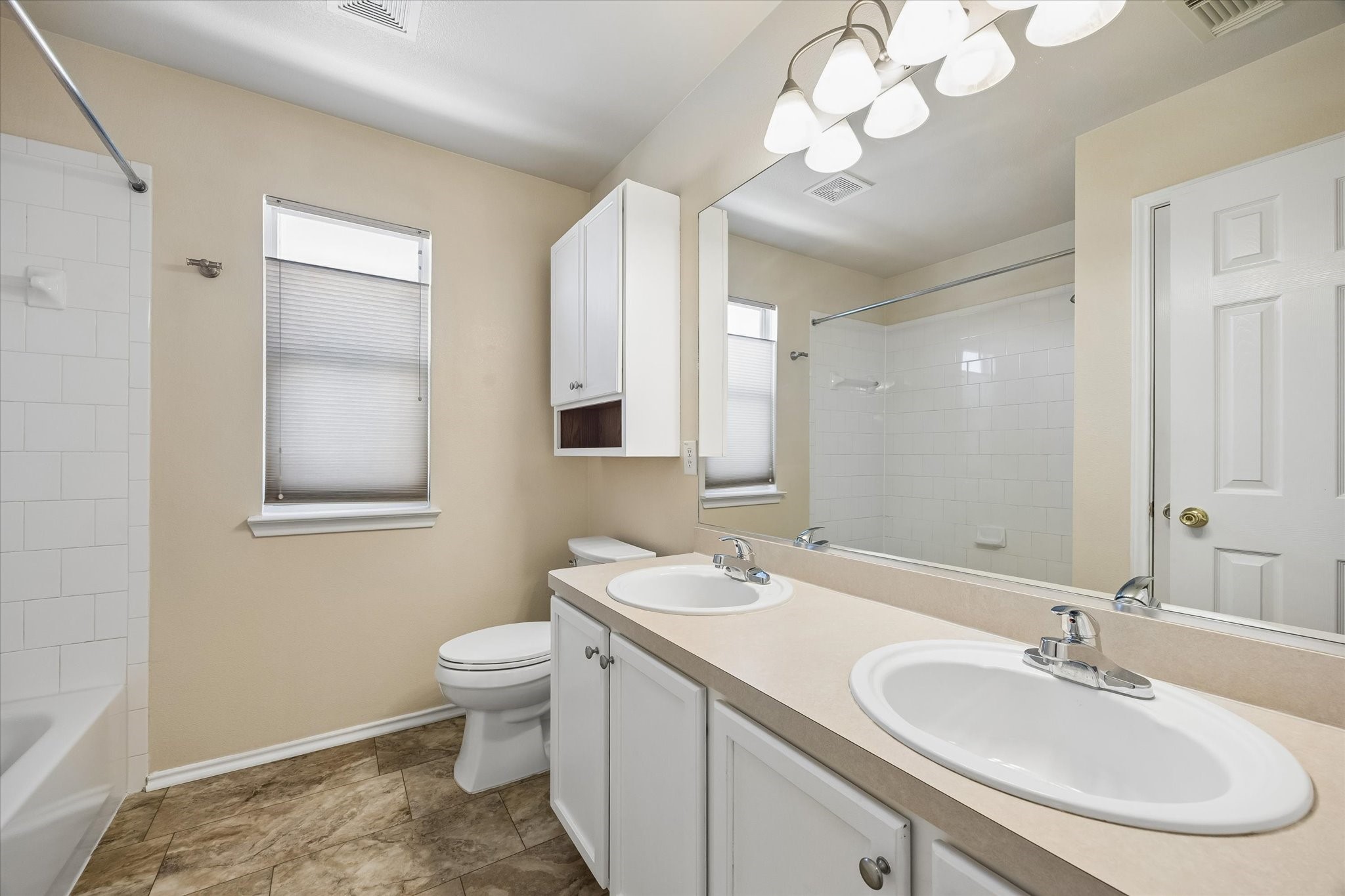6607 Chasethorn Drive Property Photo 13