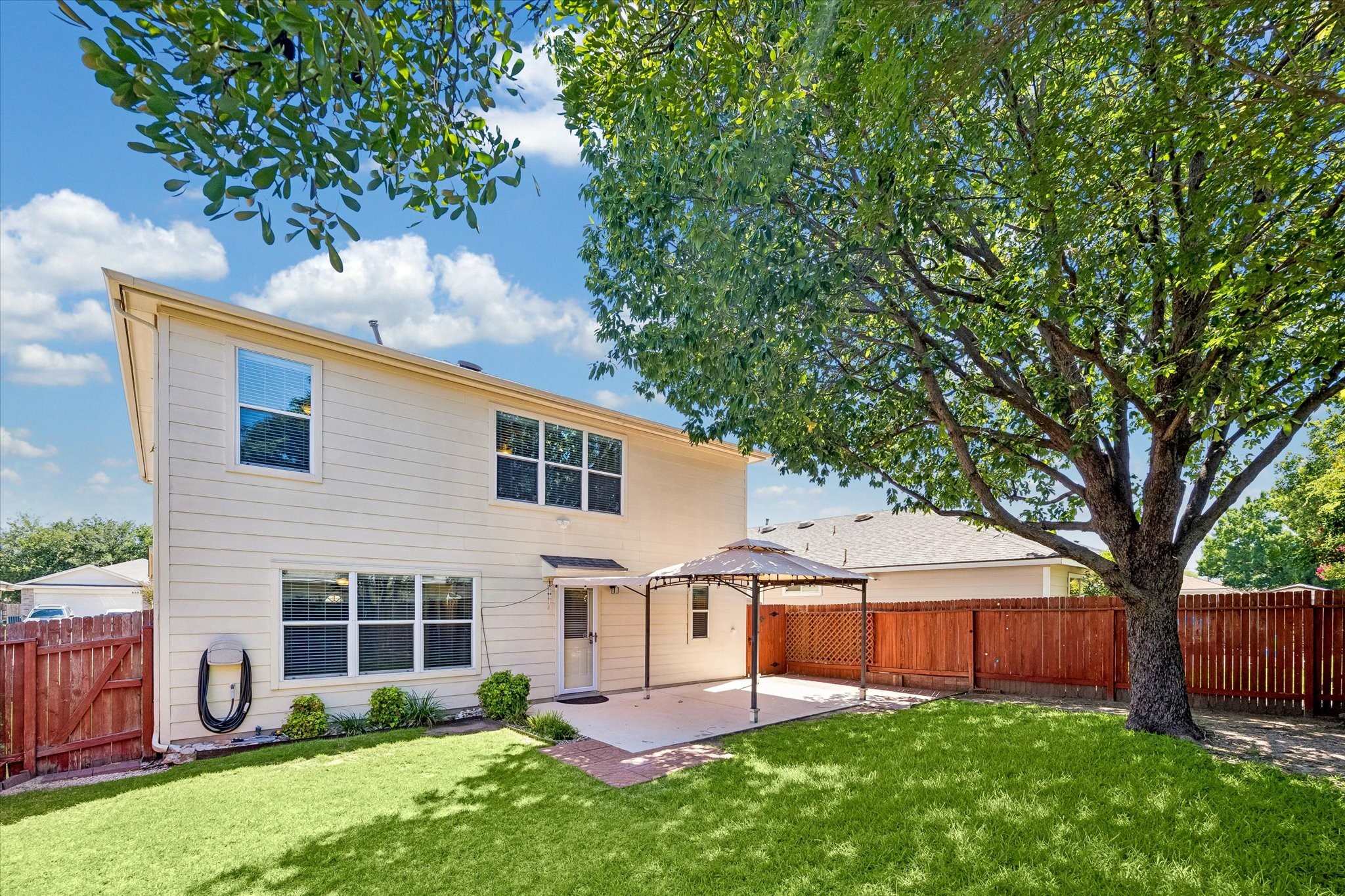 6607 Chasethorn Drive Property Photo 19