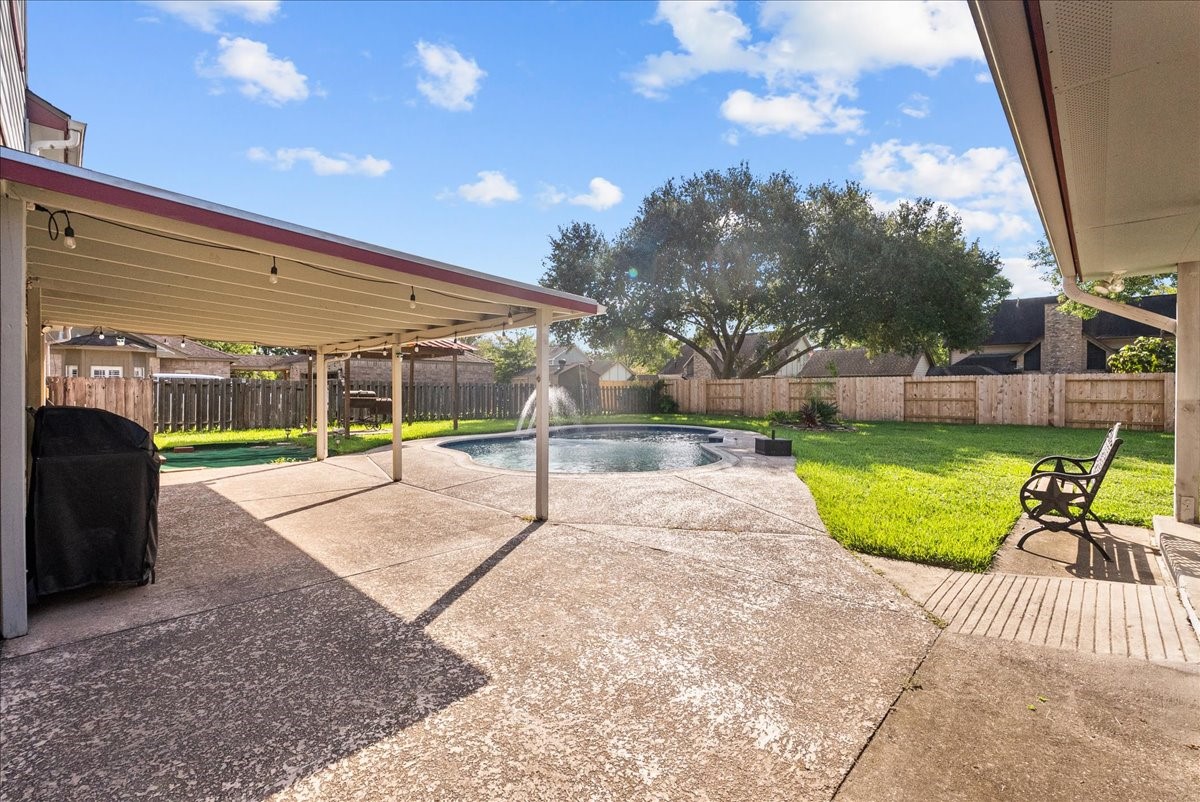 1016 Glenshannon Avenue Property Photo 12
