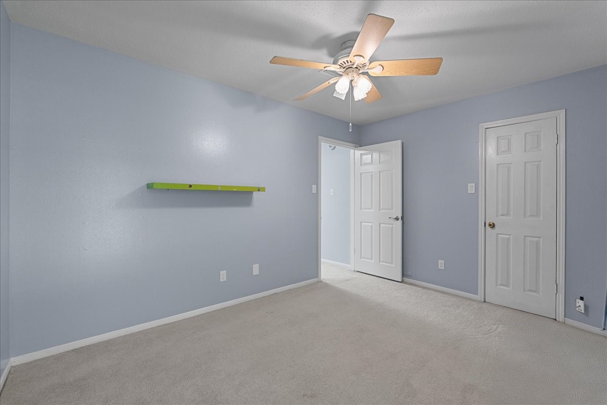 1016 Glenshannon Avenue Property Photo 18