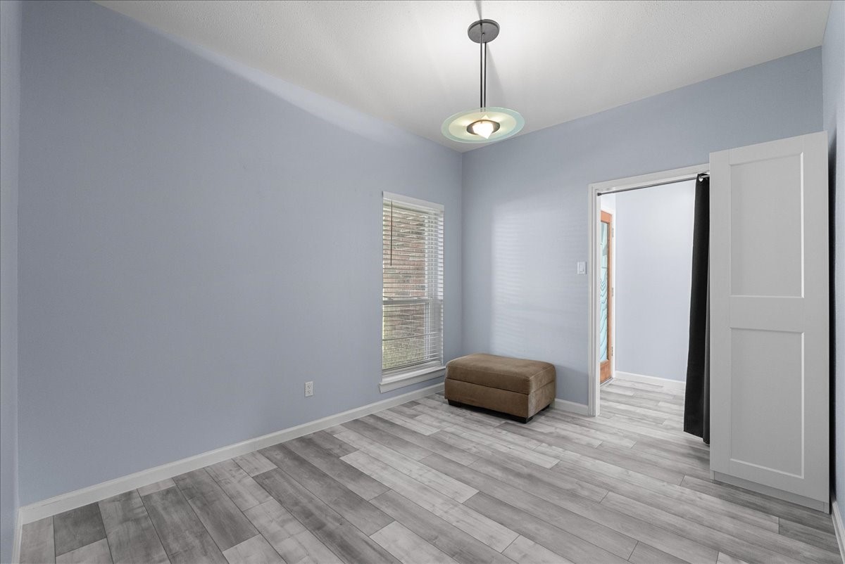 1016 Glenshannon Avenue Property Photo 26