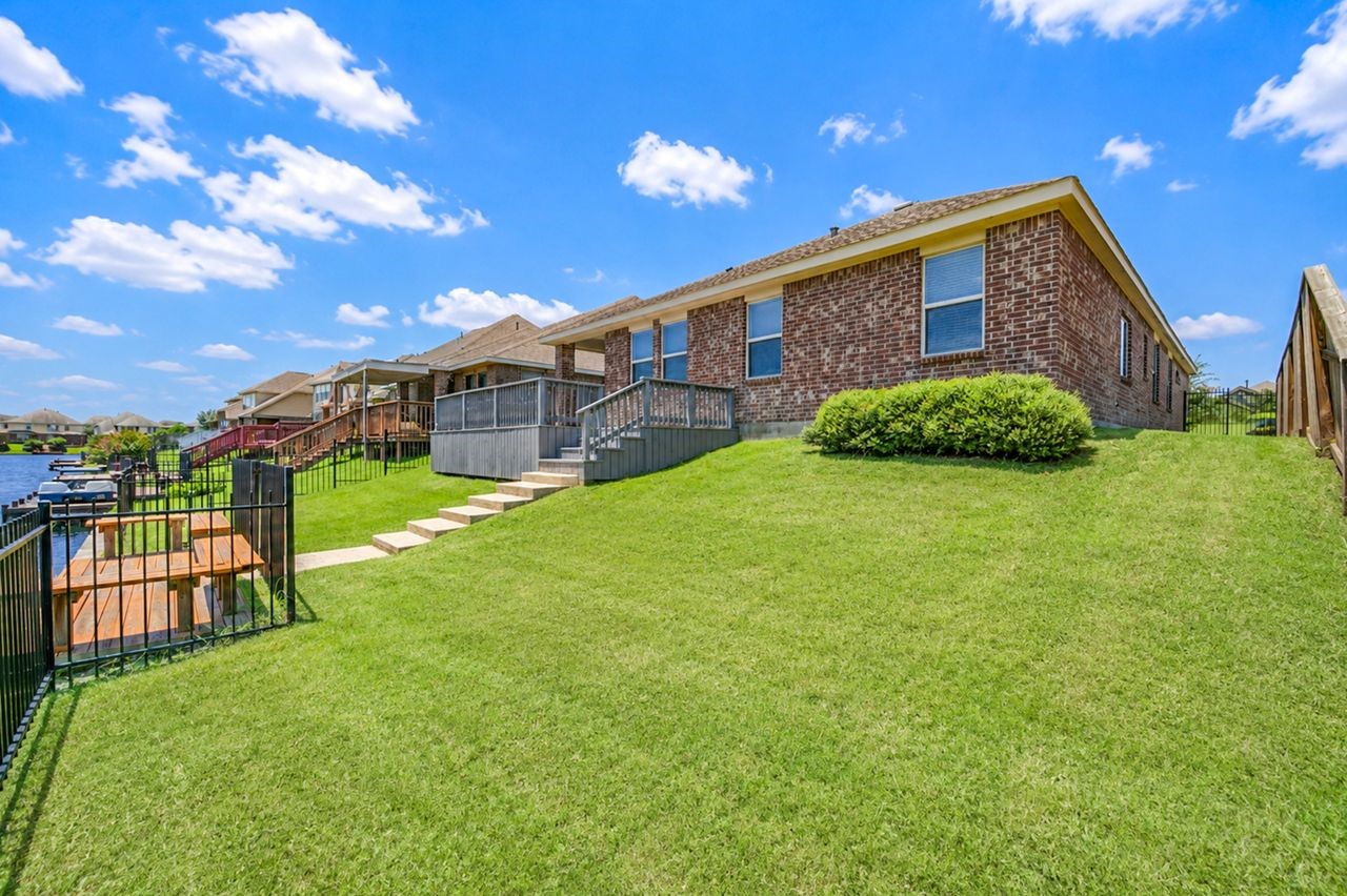 3727 Venosa Court Property Photo 43