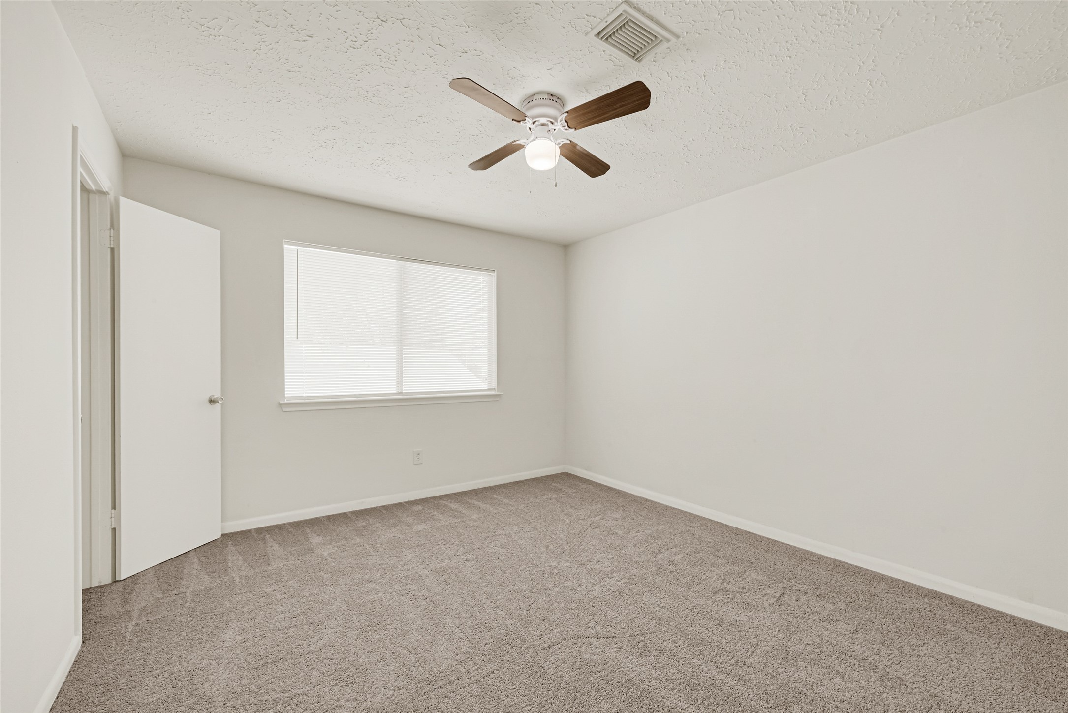 4910 Brownfields Court Property Photo 24