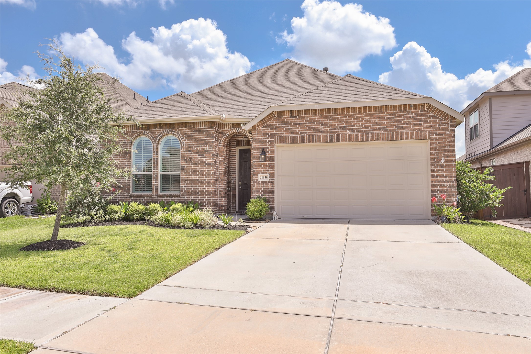 20830 Sherwood Pass Lane Property Photo 2