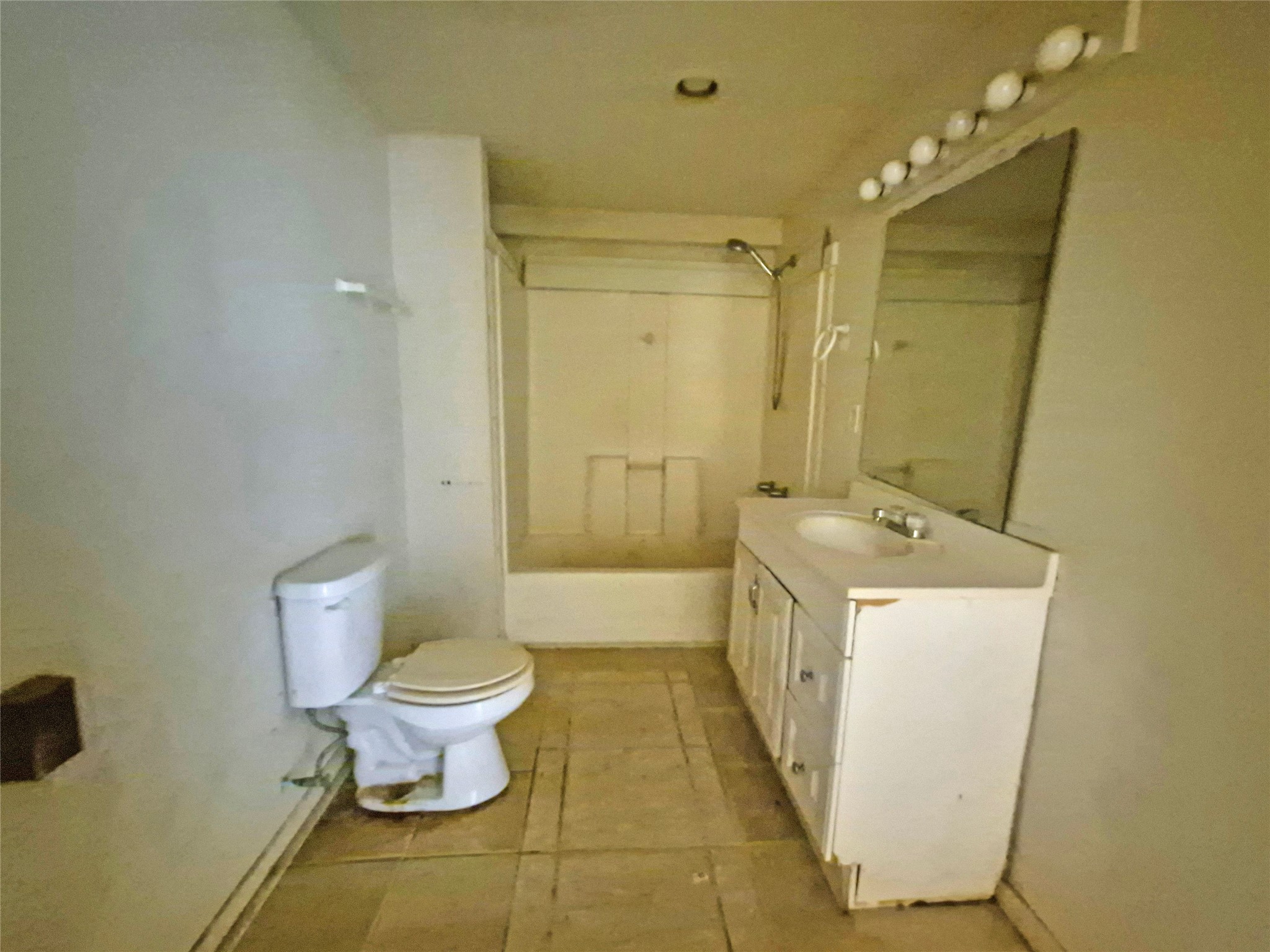 148 Juan Falcon Property Photo 9
