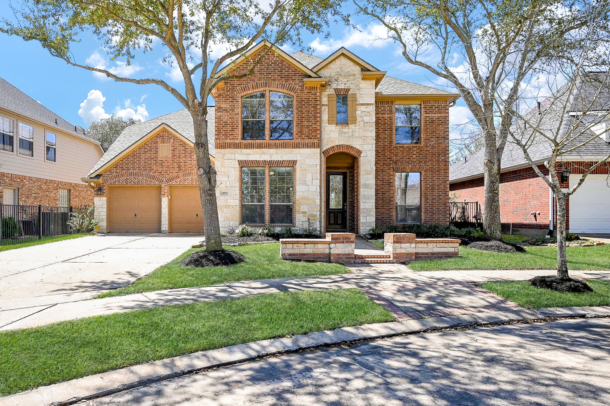 18507 Bayou Junction Court Property Photo 1