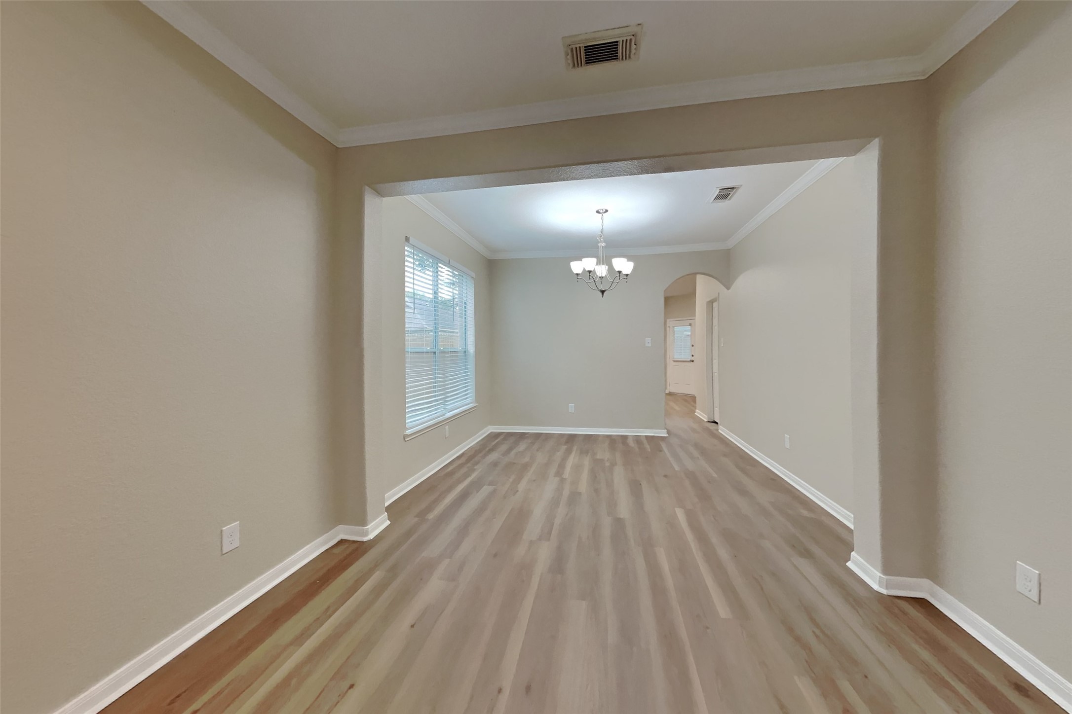 26871 Castlecliff Lane Property Photo 2