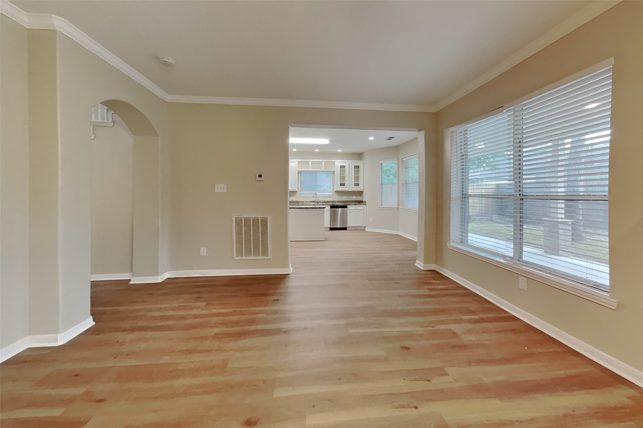 26871 Castlecliff Lane Property Photo 3