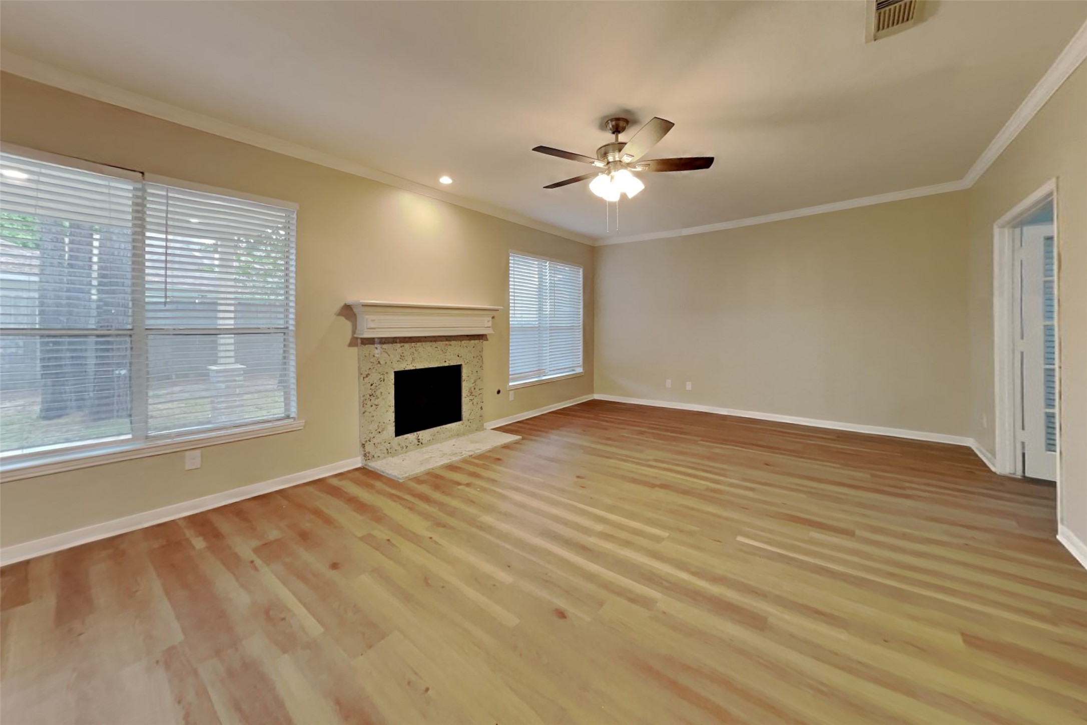 26871 Castlecliff Lane Property Photo 4