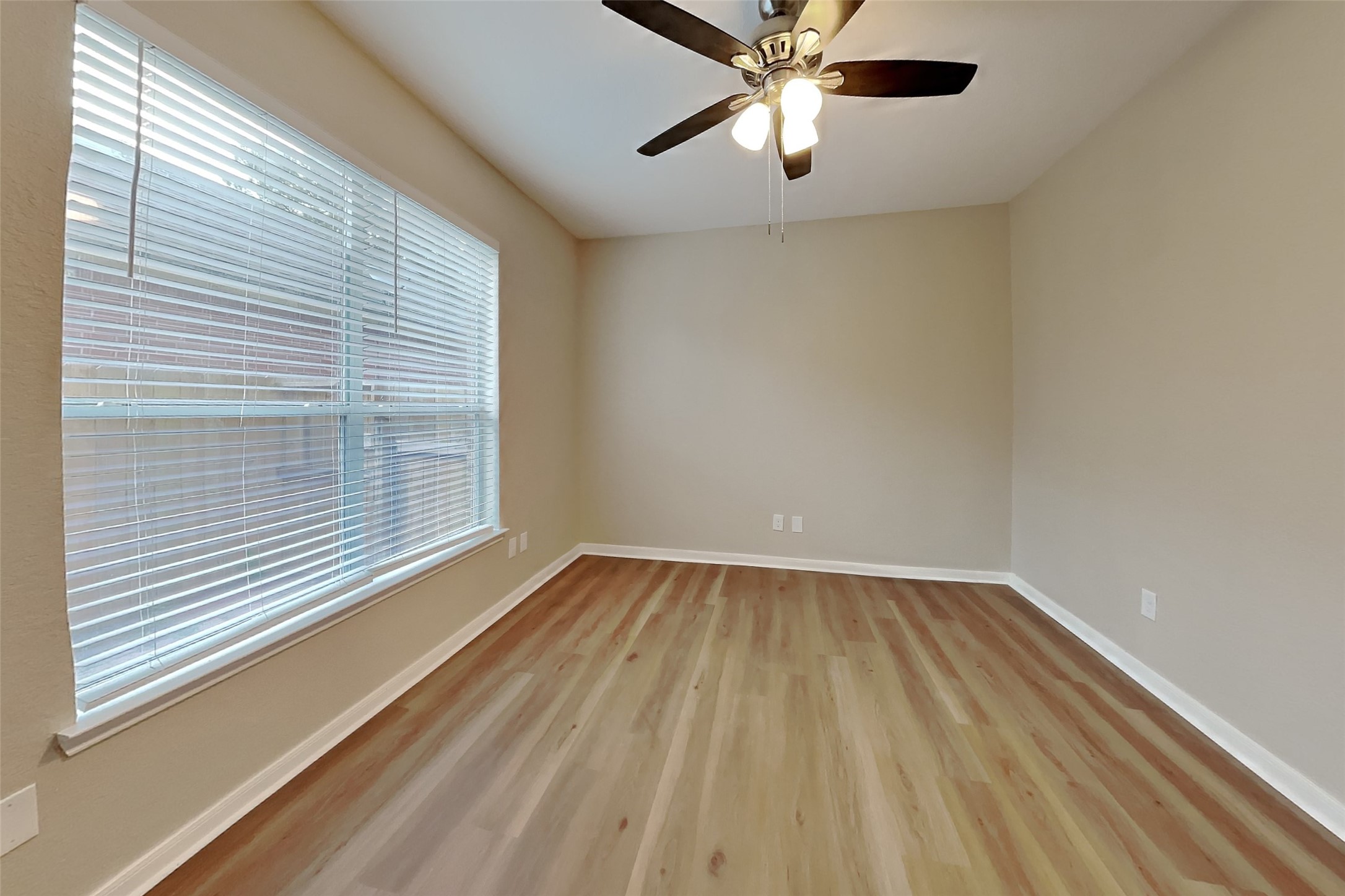 26871 Castlecliff Lane Property Photo 17