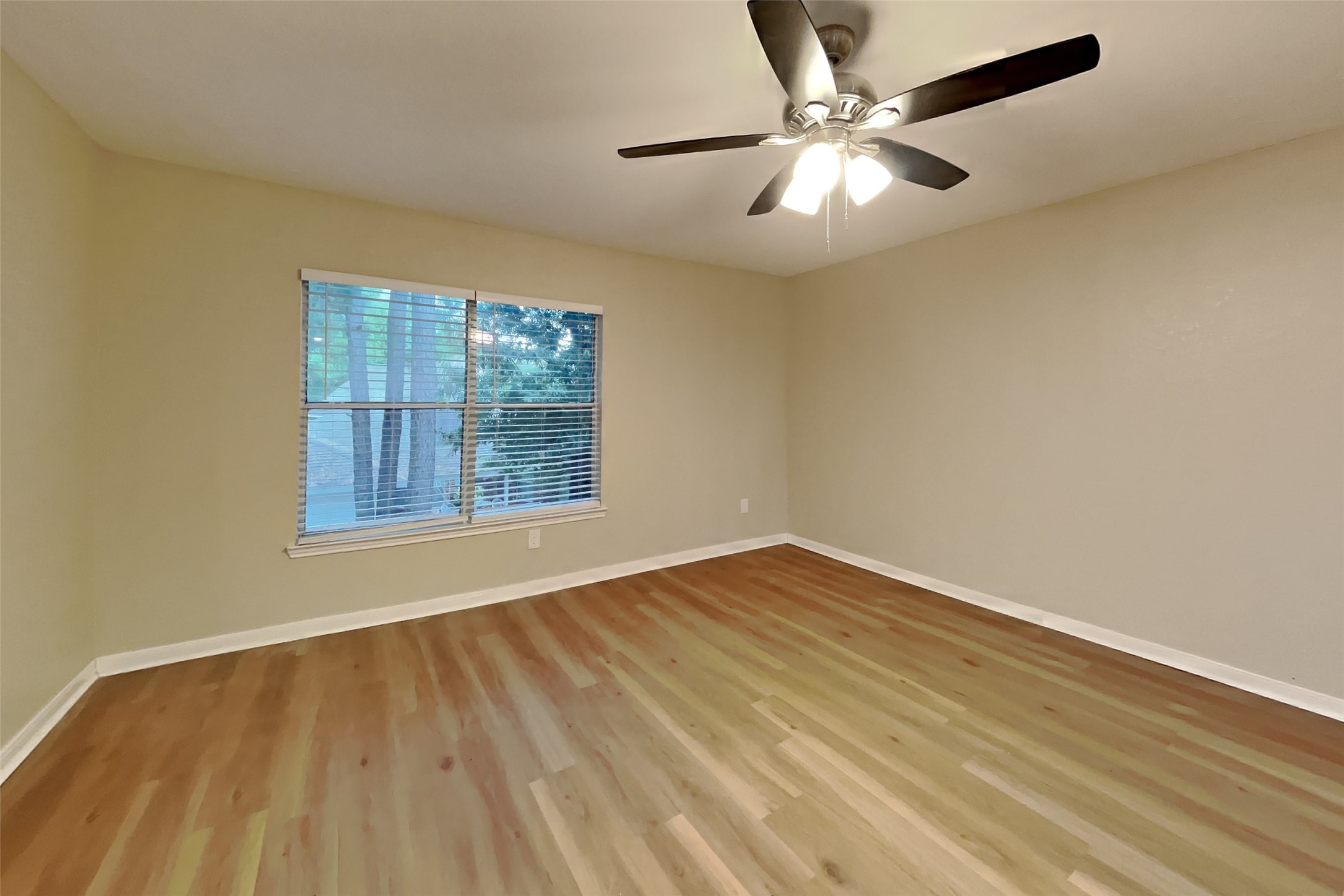 26871 Castlecliff Lane Property Photo 19