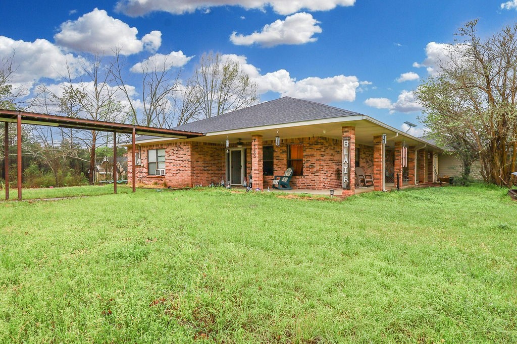 1560 Fm 355 Property Photo 5