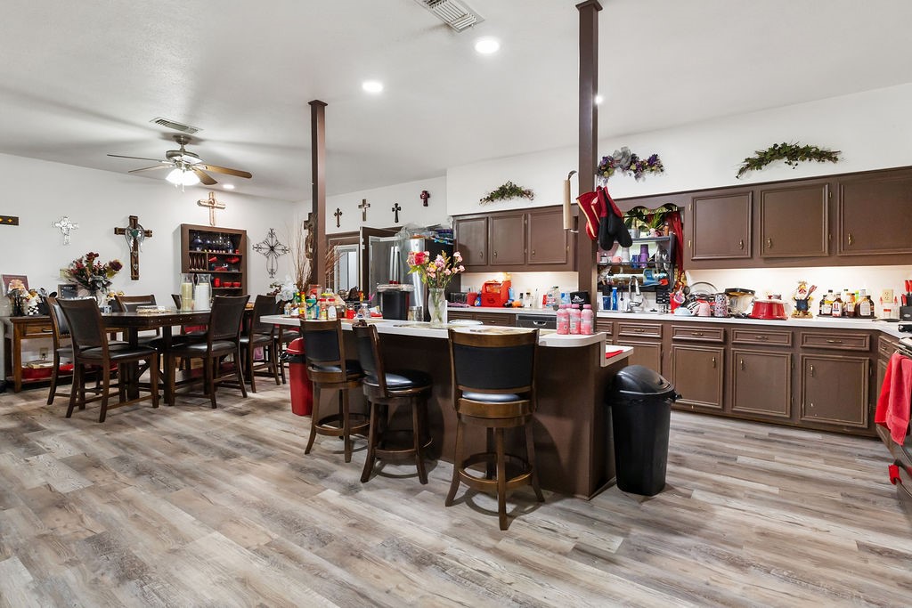 1560 Fm 355 Property Photo 10