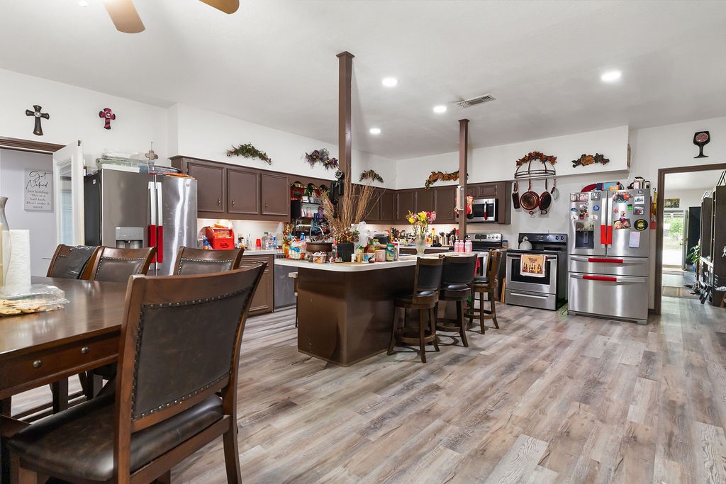 1560 Fm 355 Property Photo 11