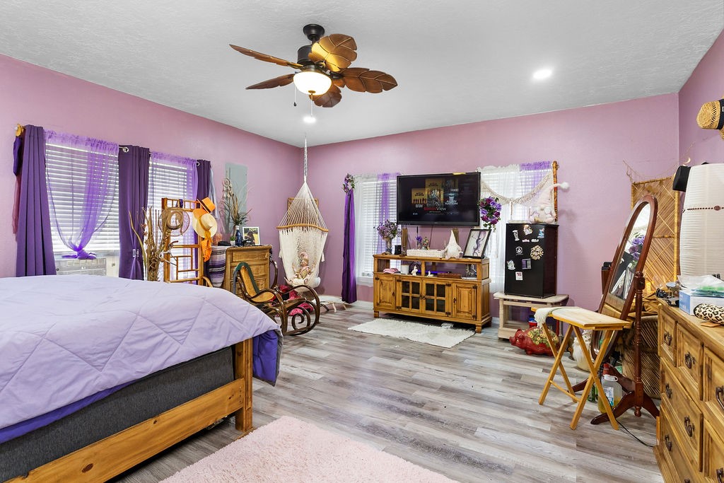 1560 Fm 355 Property Photo 18