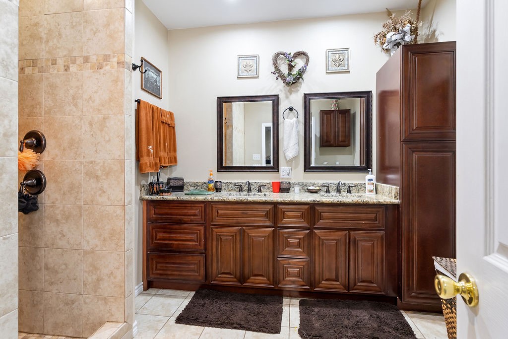 1560 Fm 355 Property Photo 27