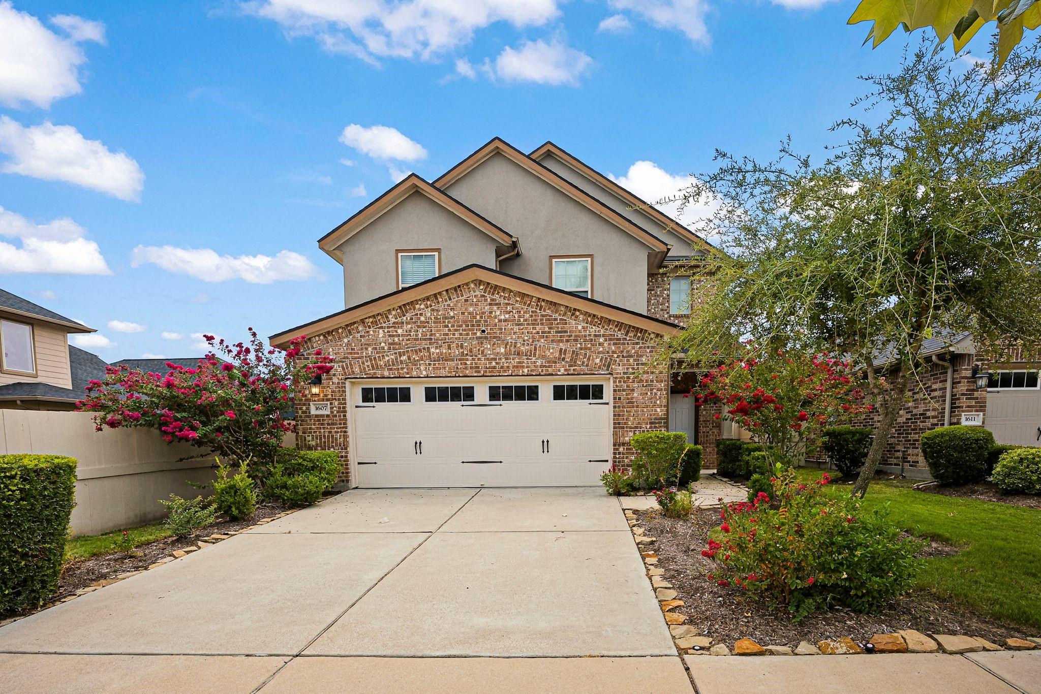 1607 City Pass Ln, Houston Tx 77047 Property Photo 2