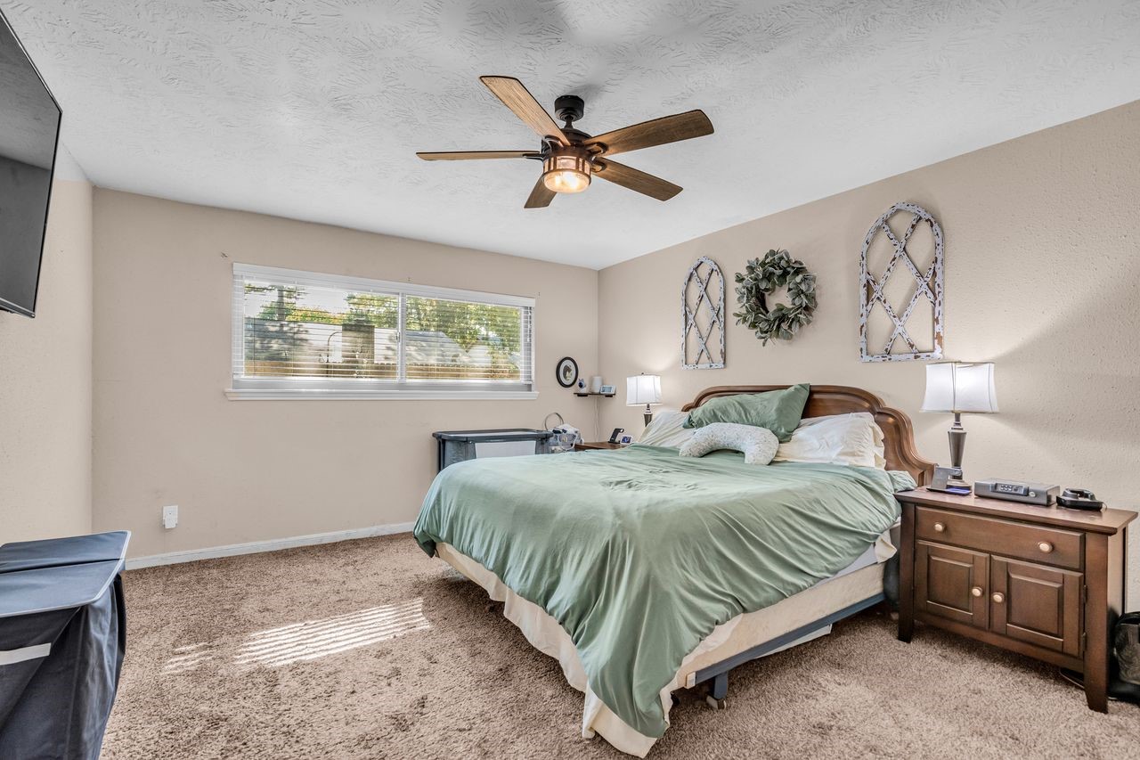 18019 Blundell Drive Property Photo 6