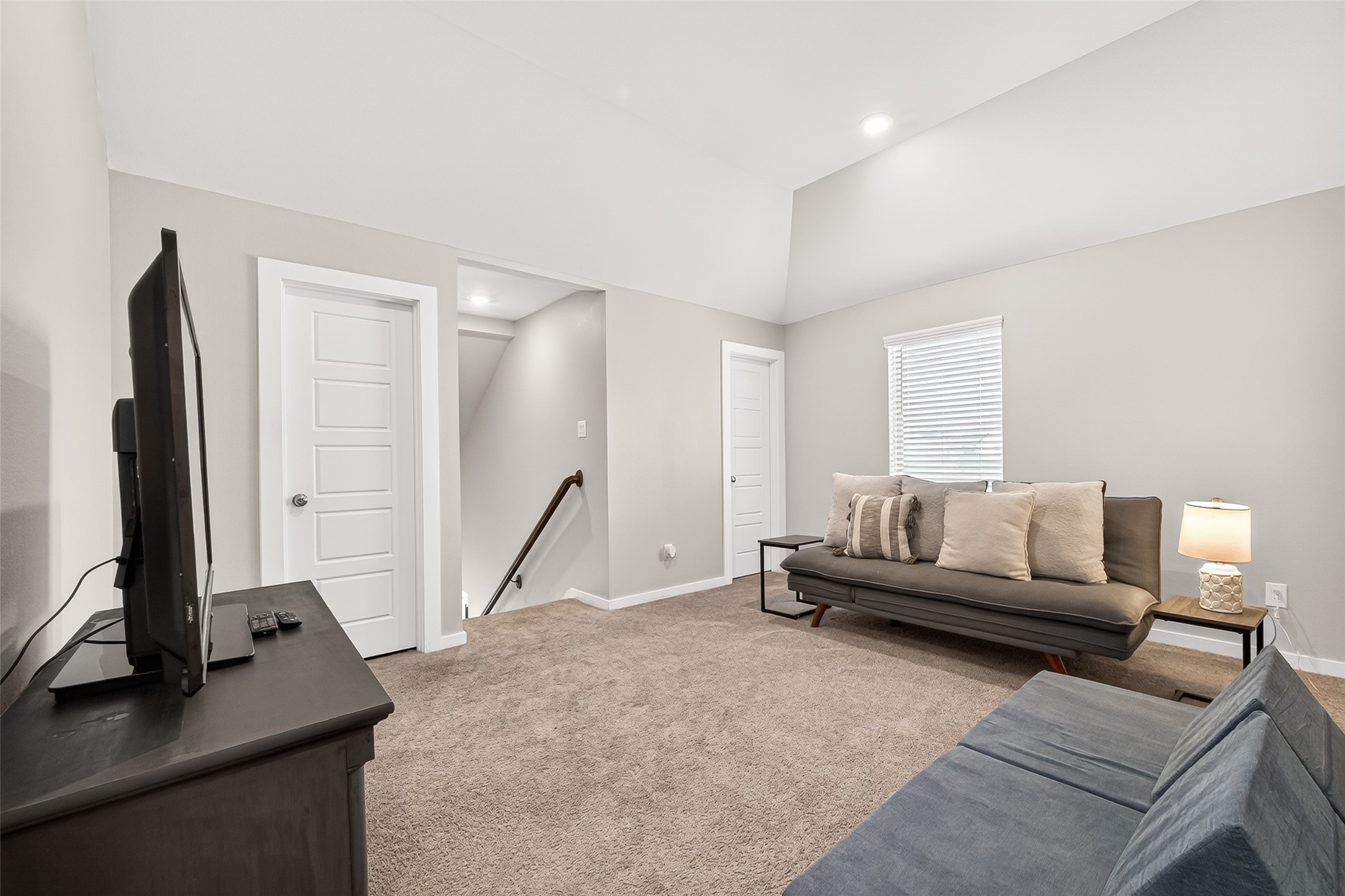 17681 Tree Of Heaven Property Photo 34