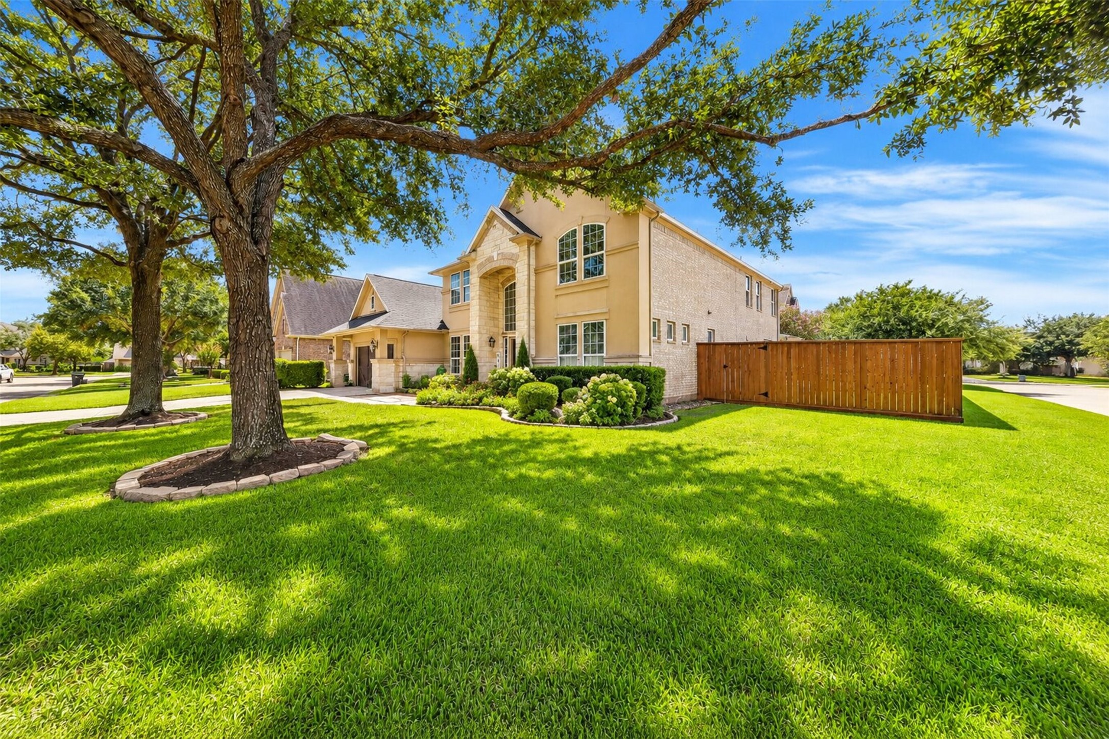 18115 Stockton Springs Drive Property Photo 2
