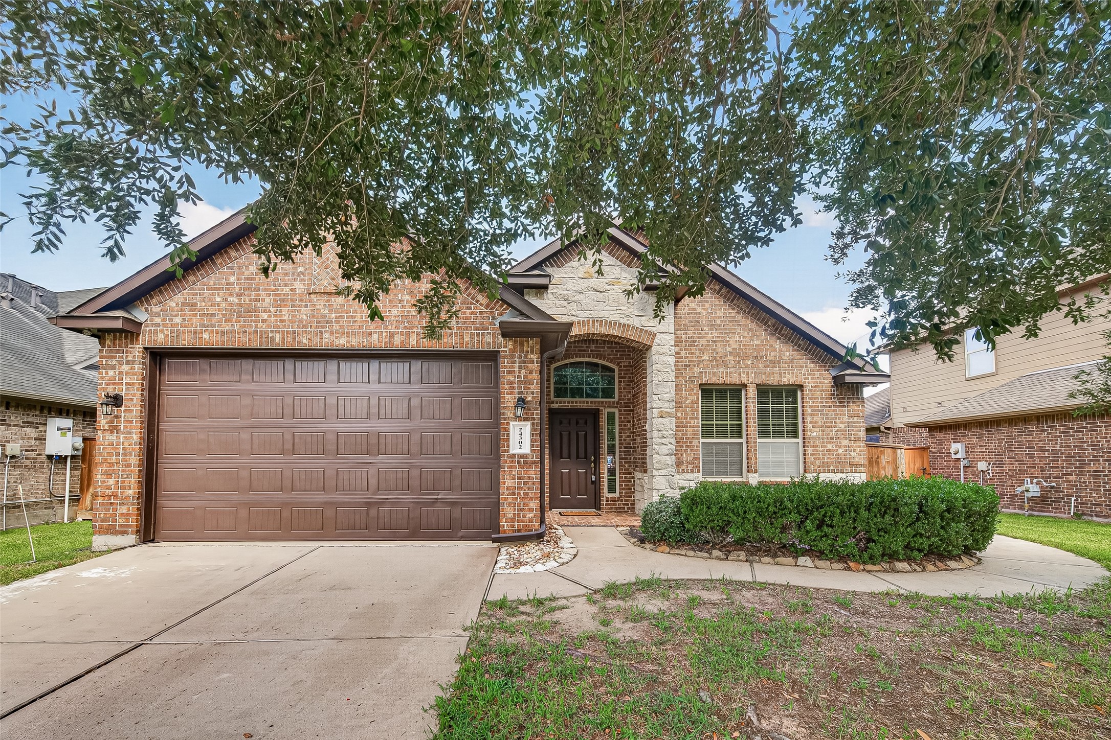 24302 Bella Florence Drive Property Photo 1