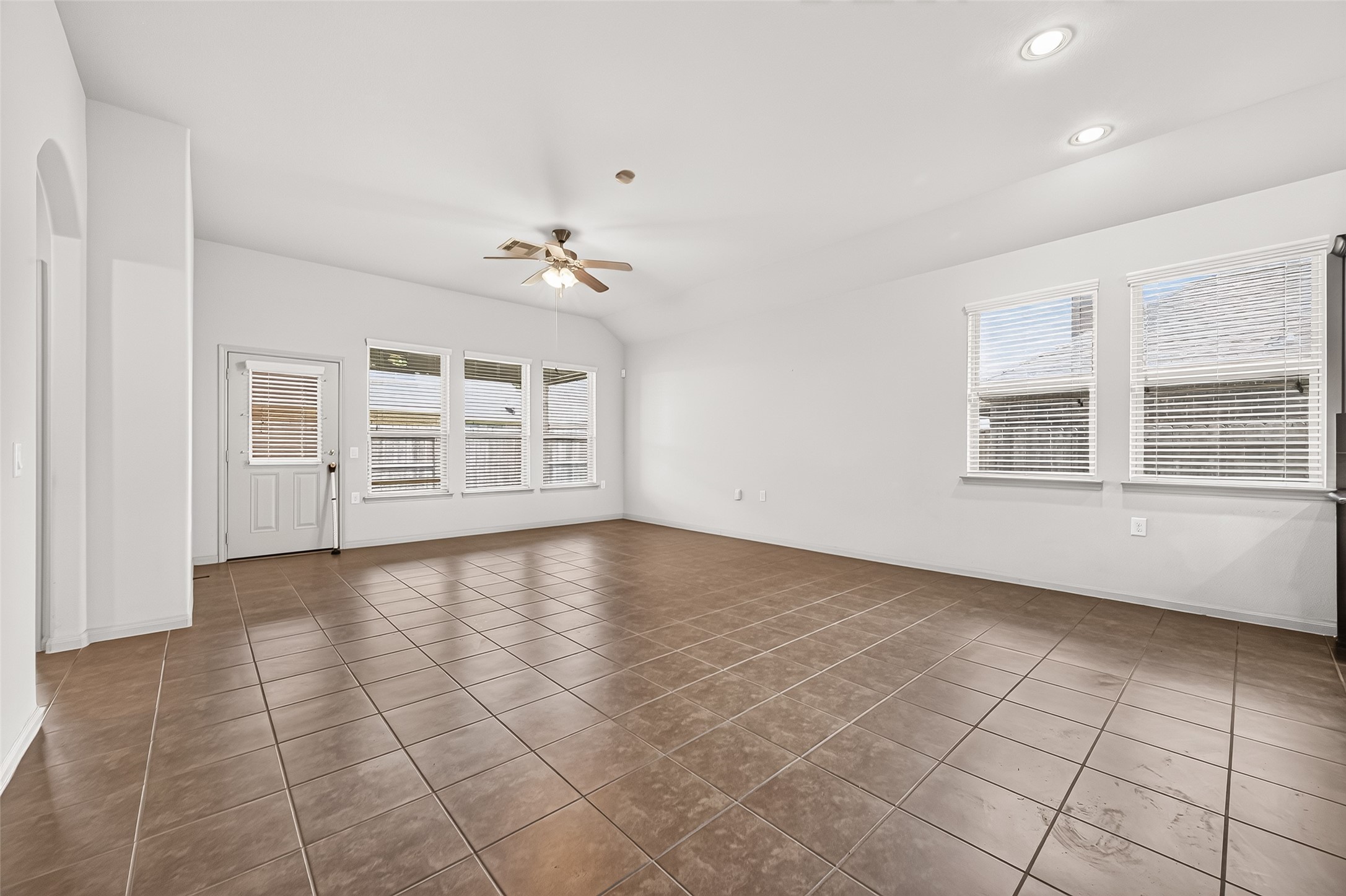 24302 Bella Florence Drive Property Photo 14