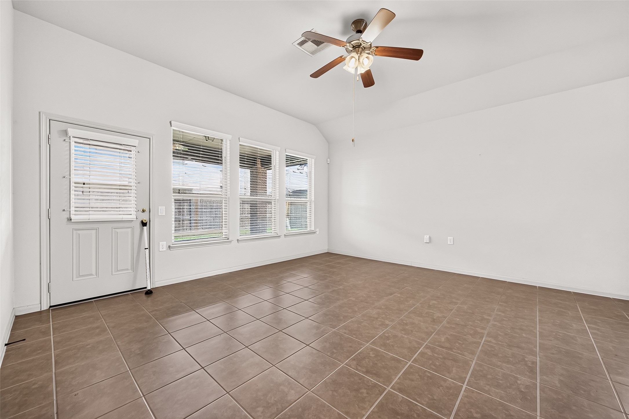 24302 Bella Florence Drive Property Photo 16