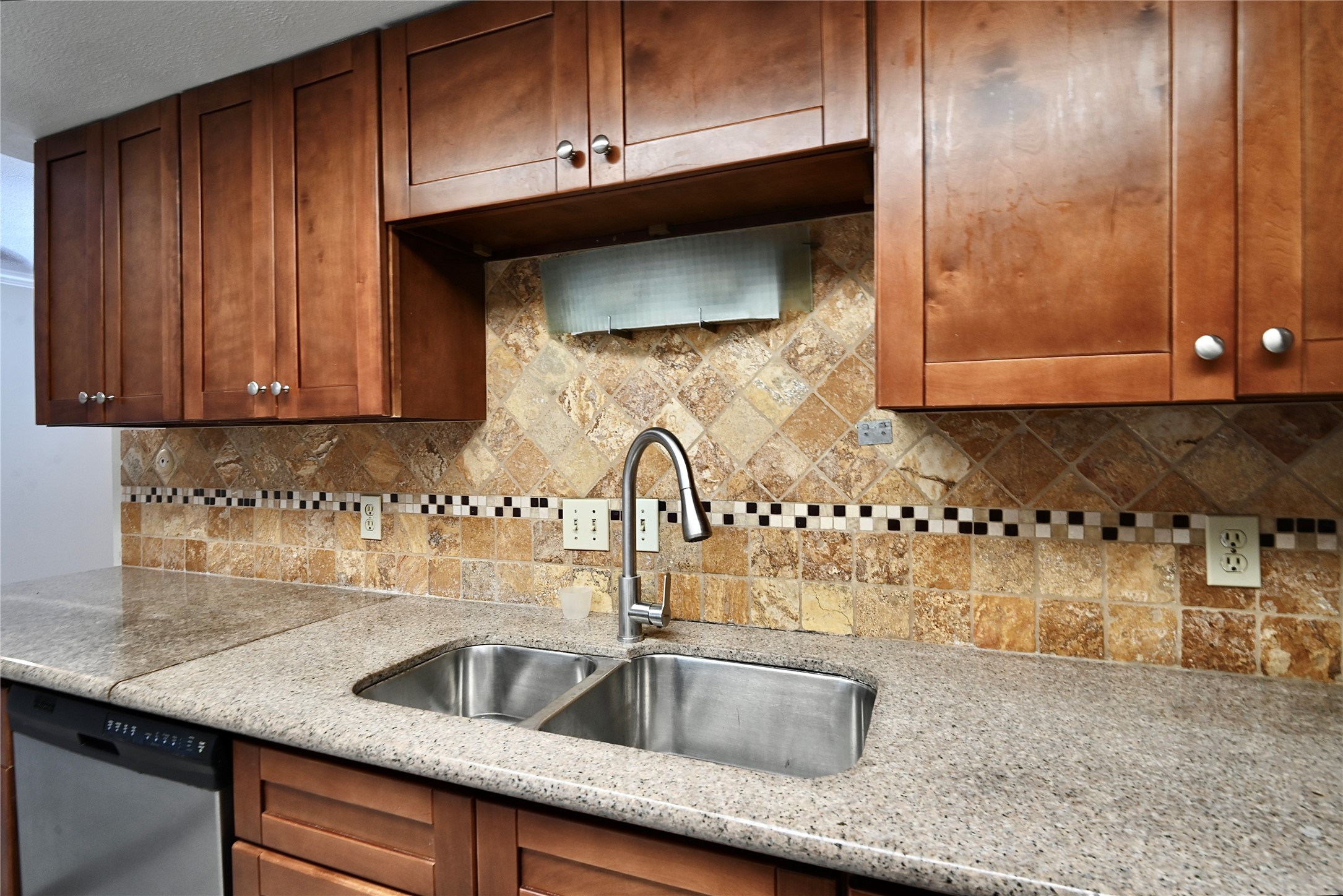 8314 La Roche Lane Property Photo 7