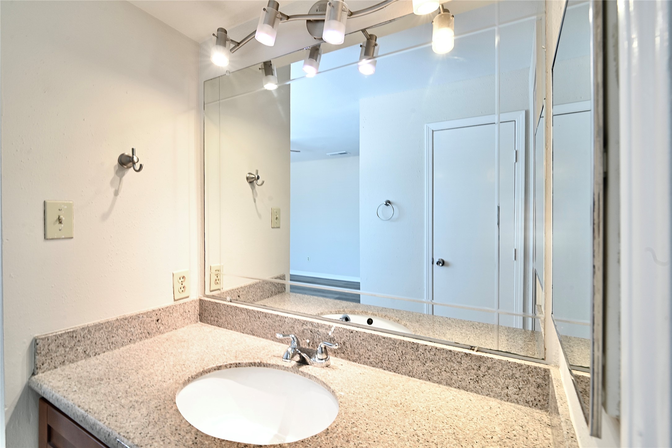 8314 La Roche Lane Property Photo 16