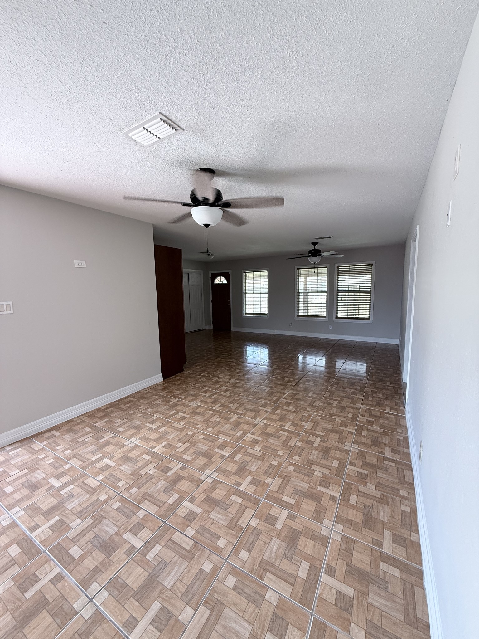 909 Rittenhouse Street Property Photo 3