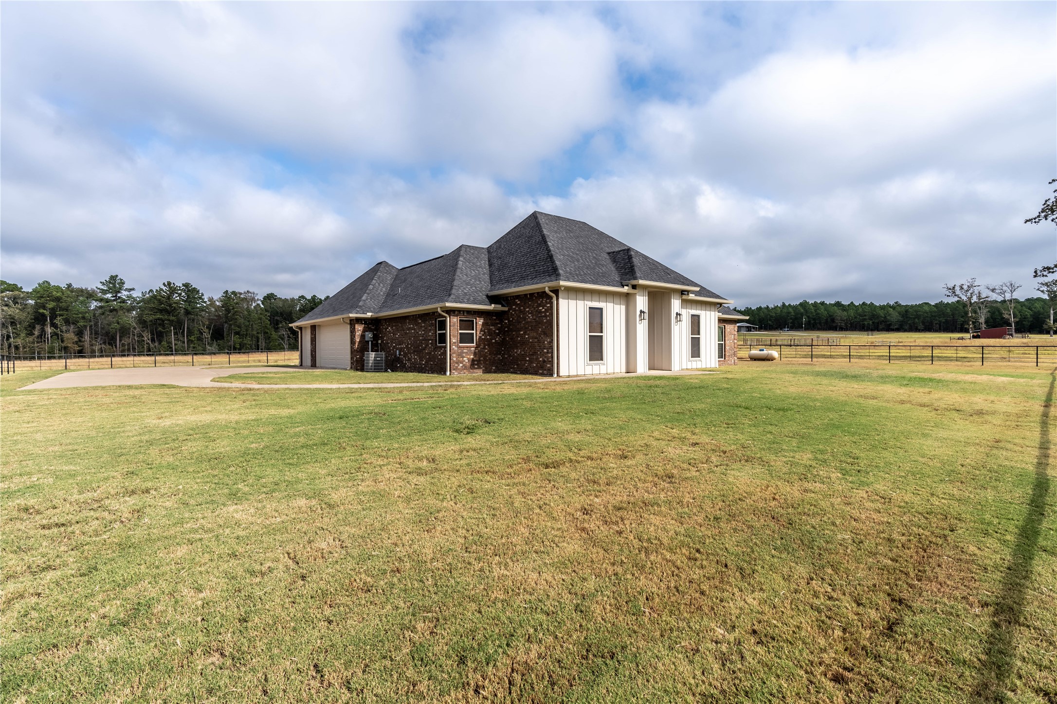 1322 An County Road 171 Property Photo 3