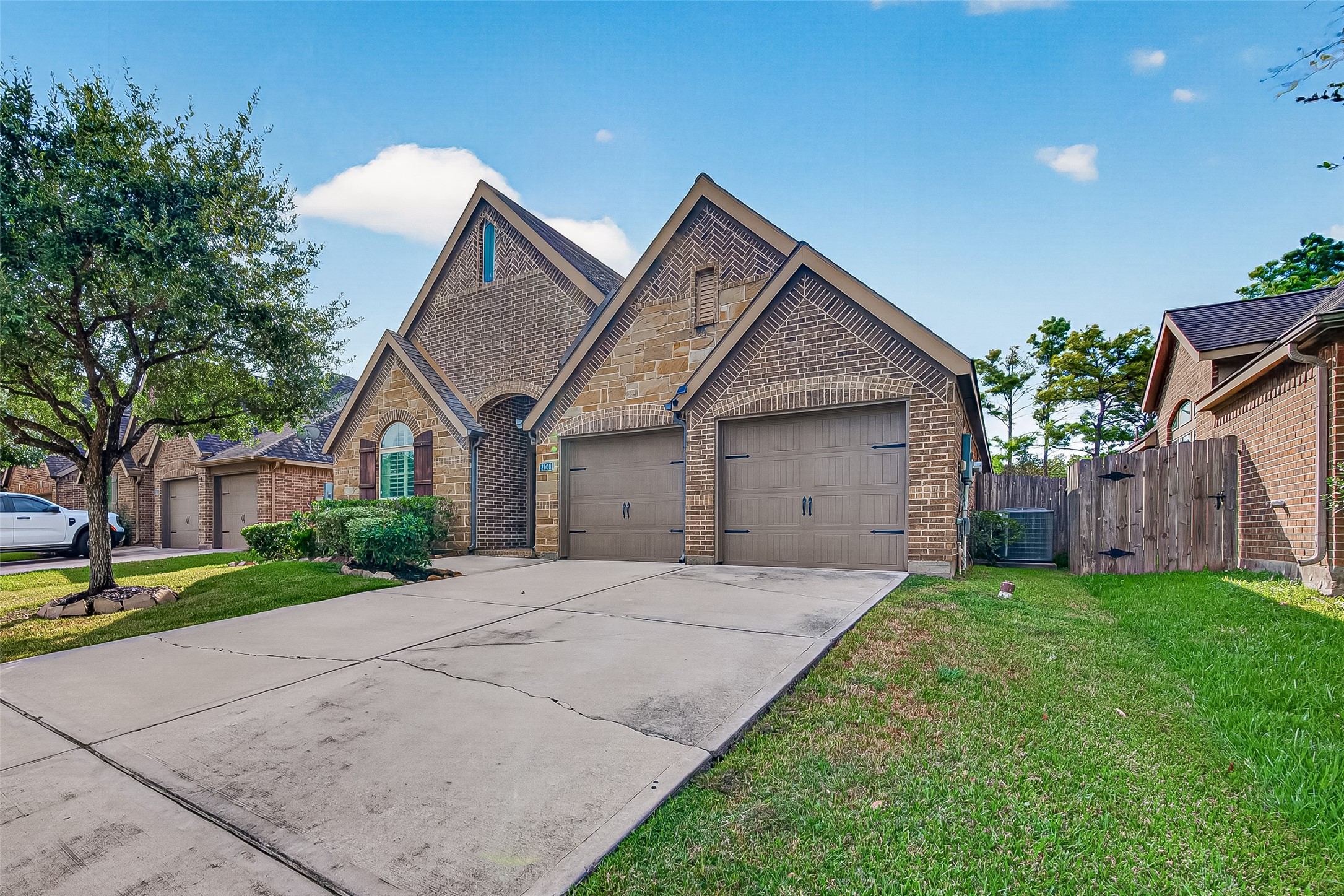 2608 Mountain Sage Drive Property Photo 3