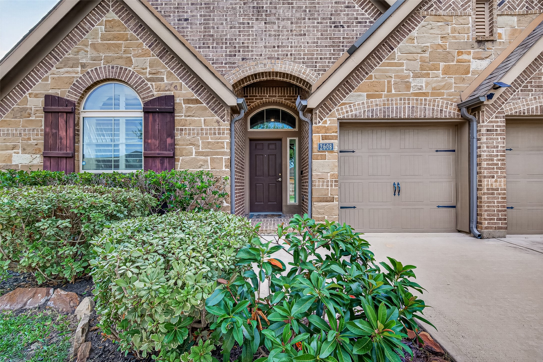 2608 Mountain Sage Drive Property Photo 4